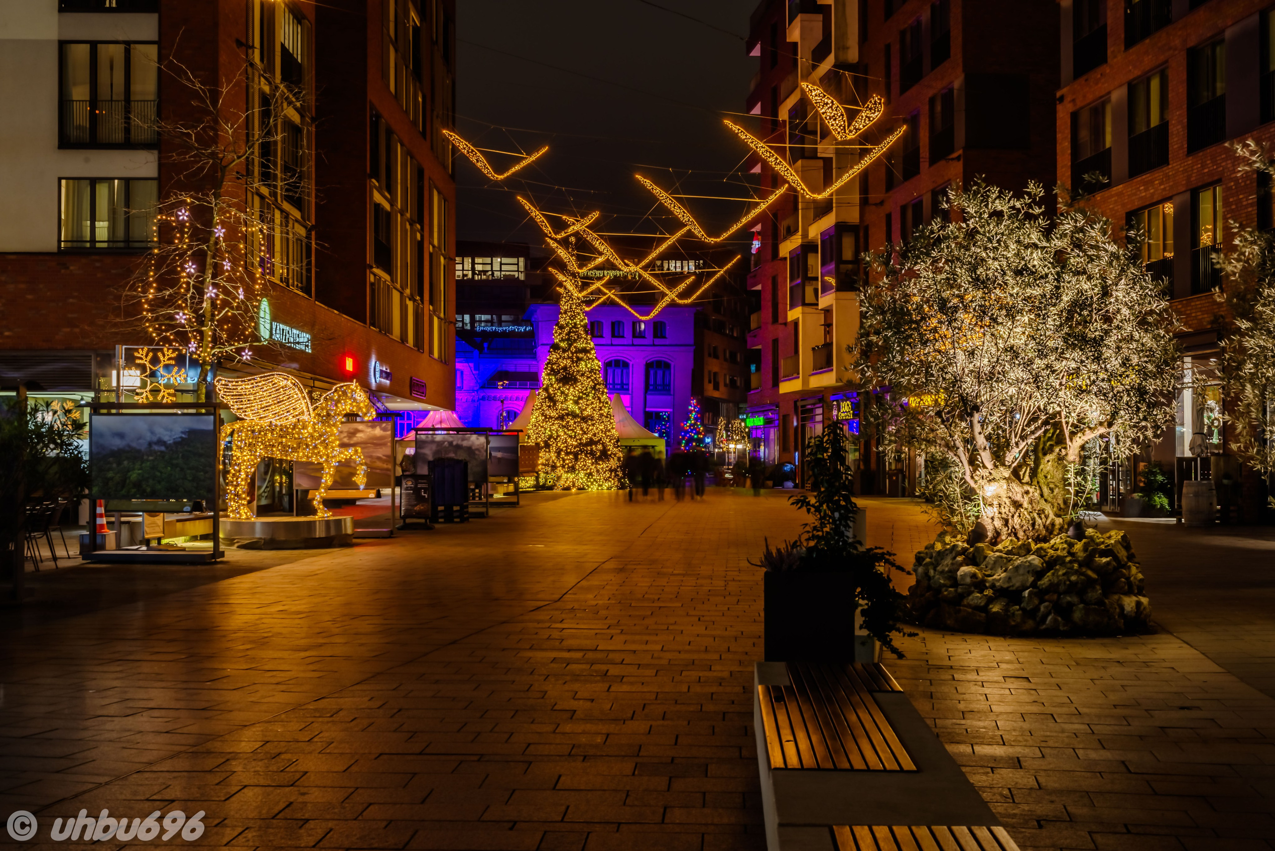 Speicherstadt in Hamburg — Historic Warehouse District by the Water. ReCity — local city news that matter, no noise