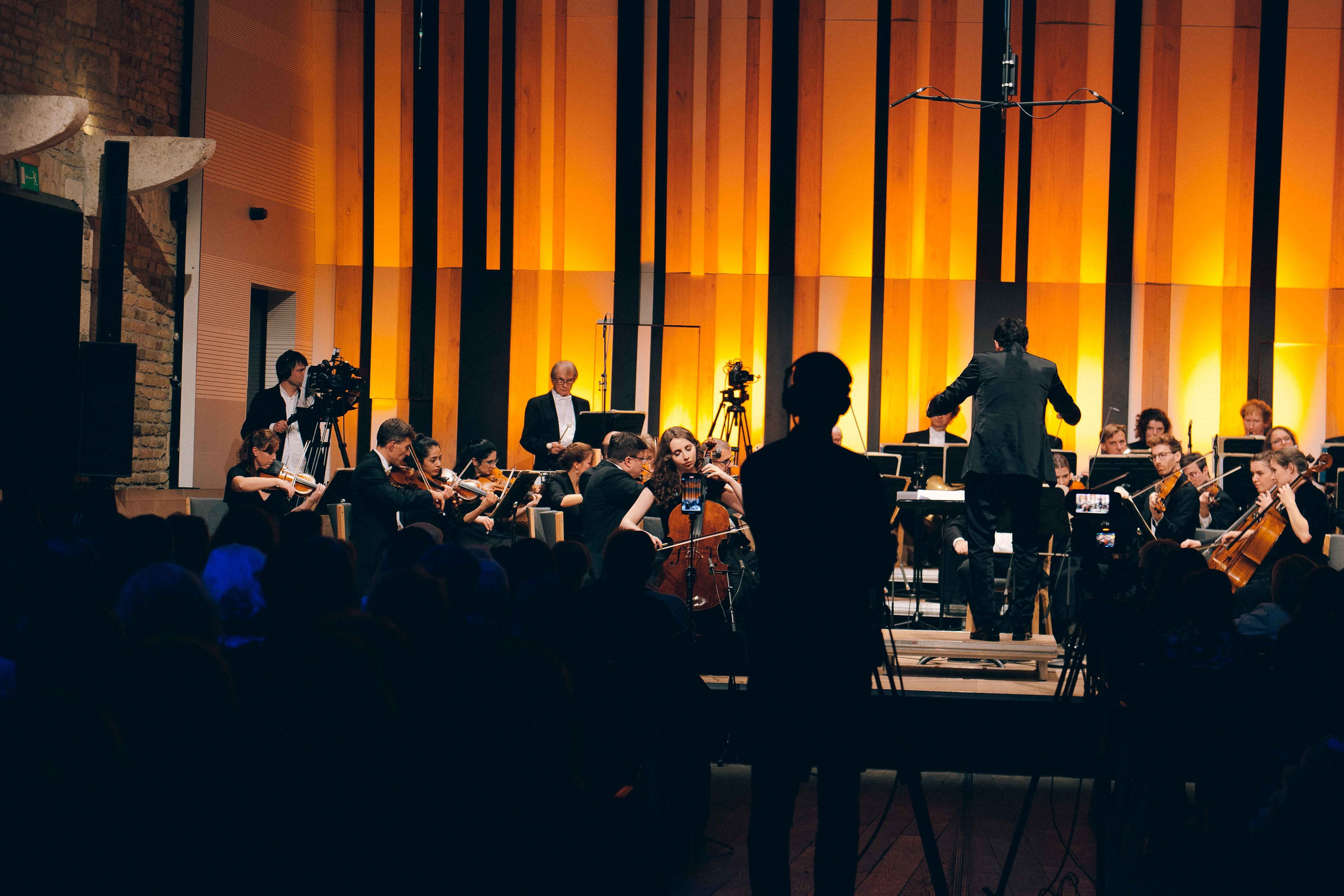 BUDAPEST MUSIC CENTER. Wedding&Event photographer Ismail Rzayev in Baku
