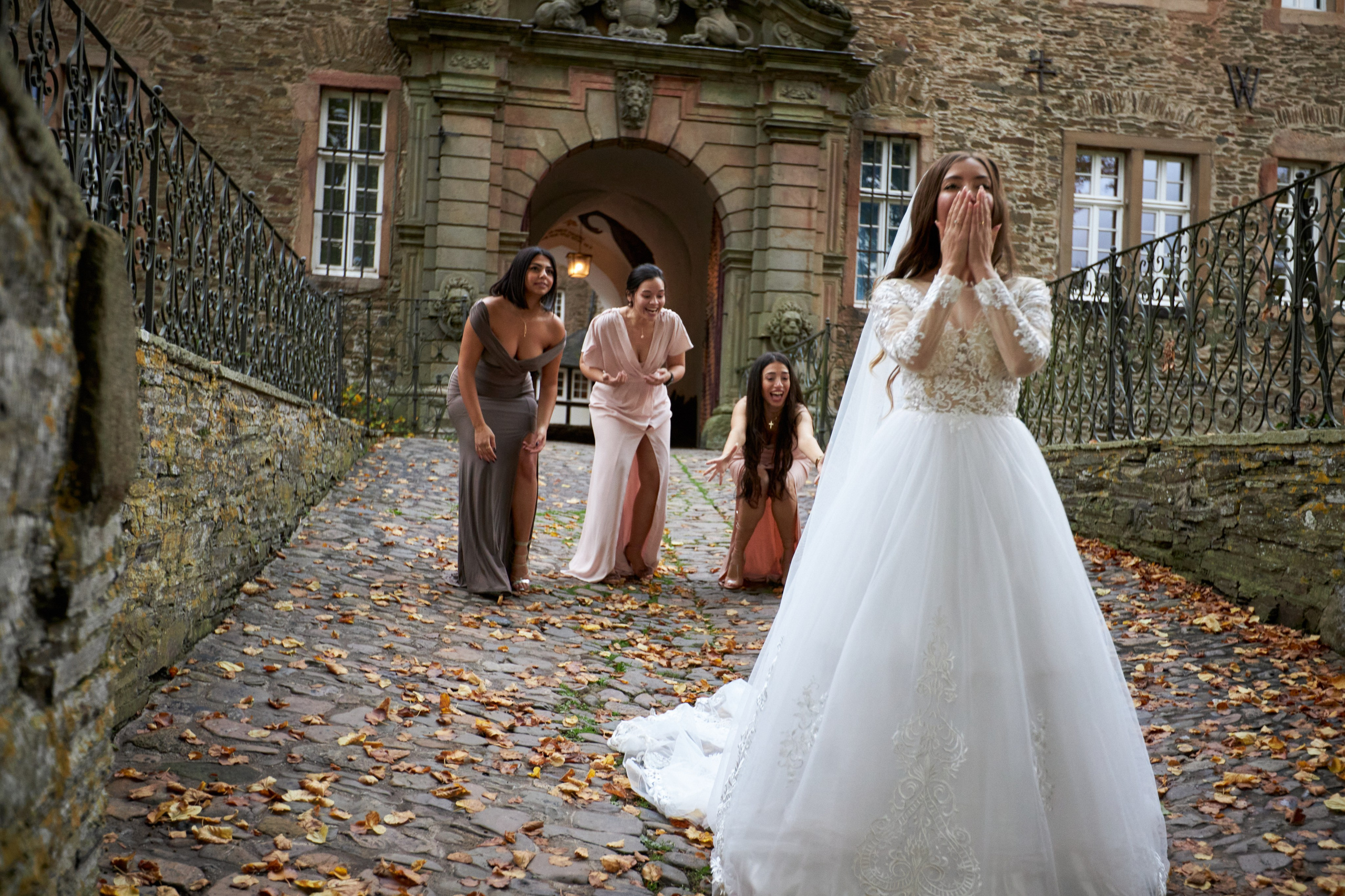 Hochzeitsfotos aus Düsseldorf. Hochzeitsfotograf und Hochzeitsvideograf aus Hamburg | Roka21Film