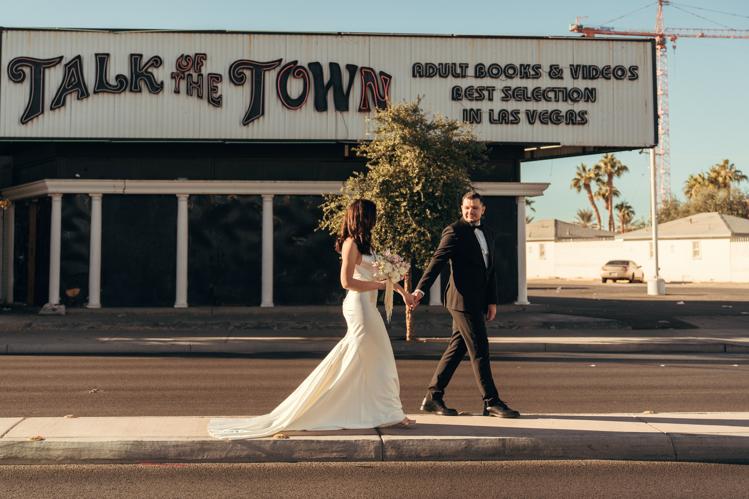 Zenaida&Eros. Wedding & elopement photographer Viktoriya Kravtsov. Las Vegas