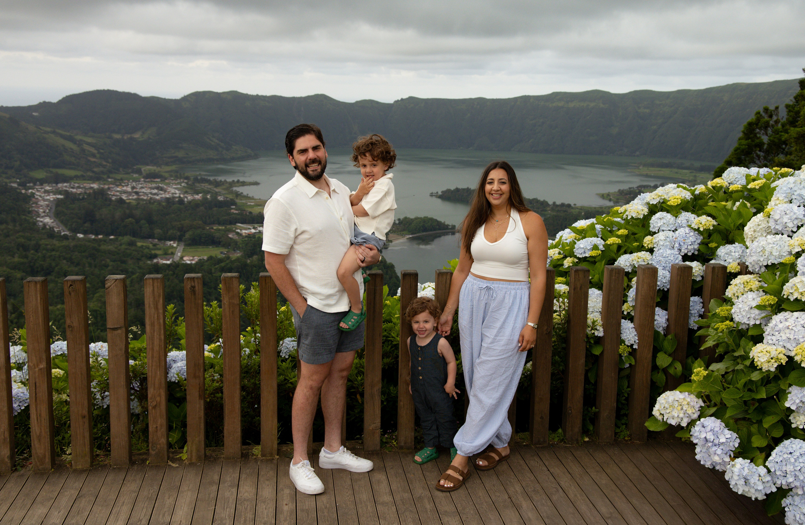 Jessica, Brian, Theo & Charlie. IRINA KALMYKOVA | PHOTOGRAPHER AZORES