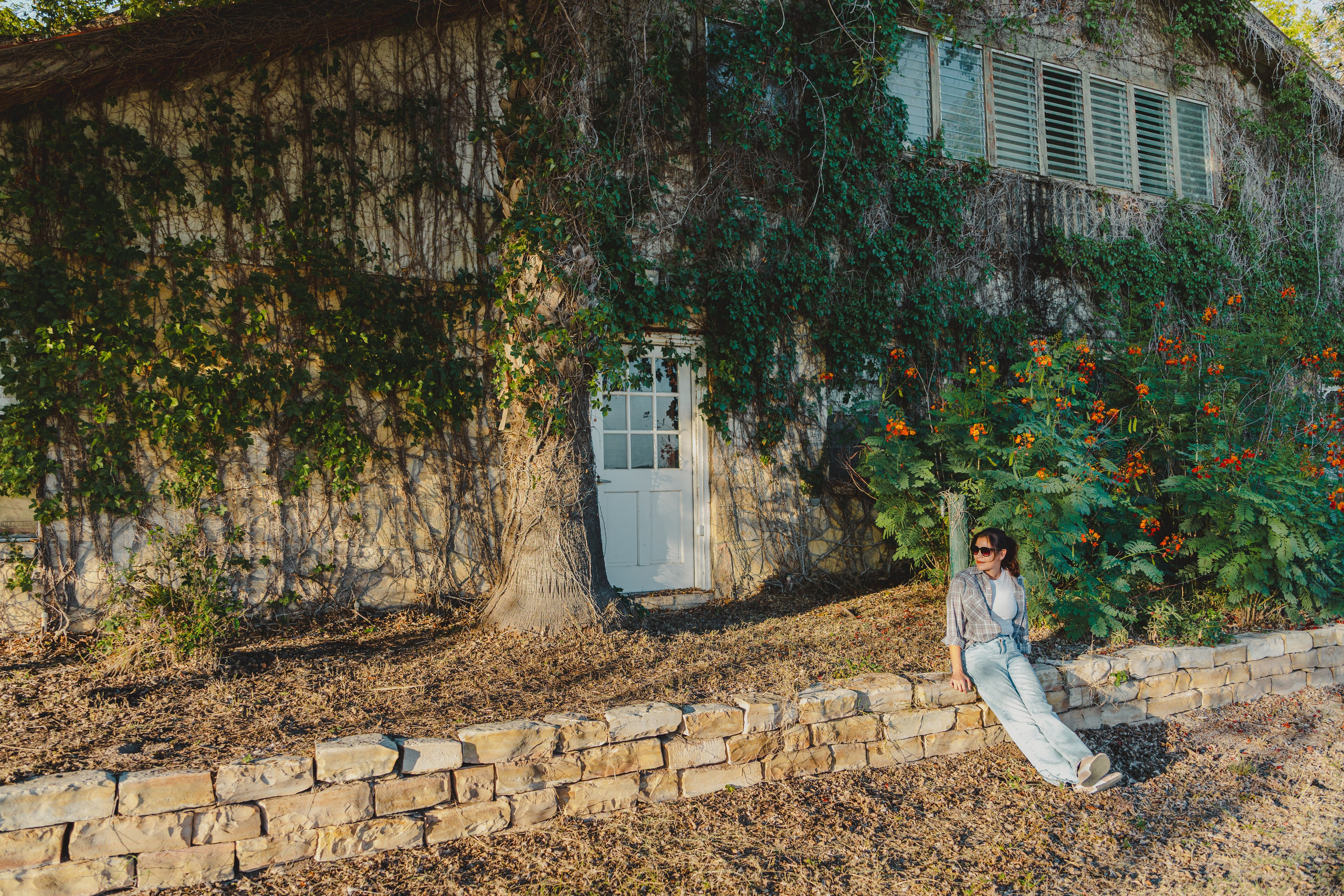 Caminando por Comstock. Pentaprisma | Jaz Espinoza The Wedding Photographer