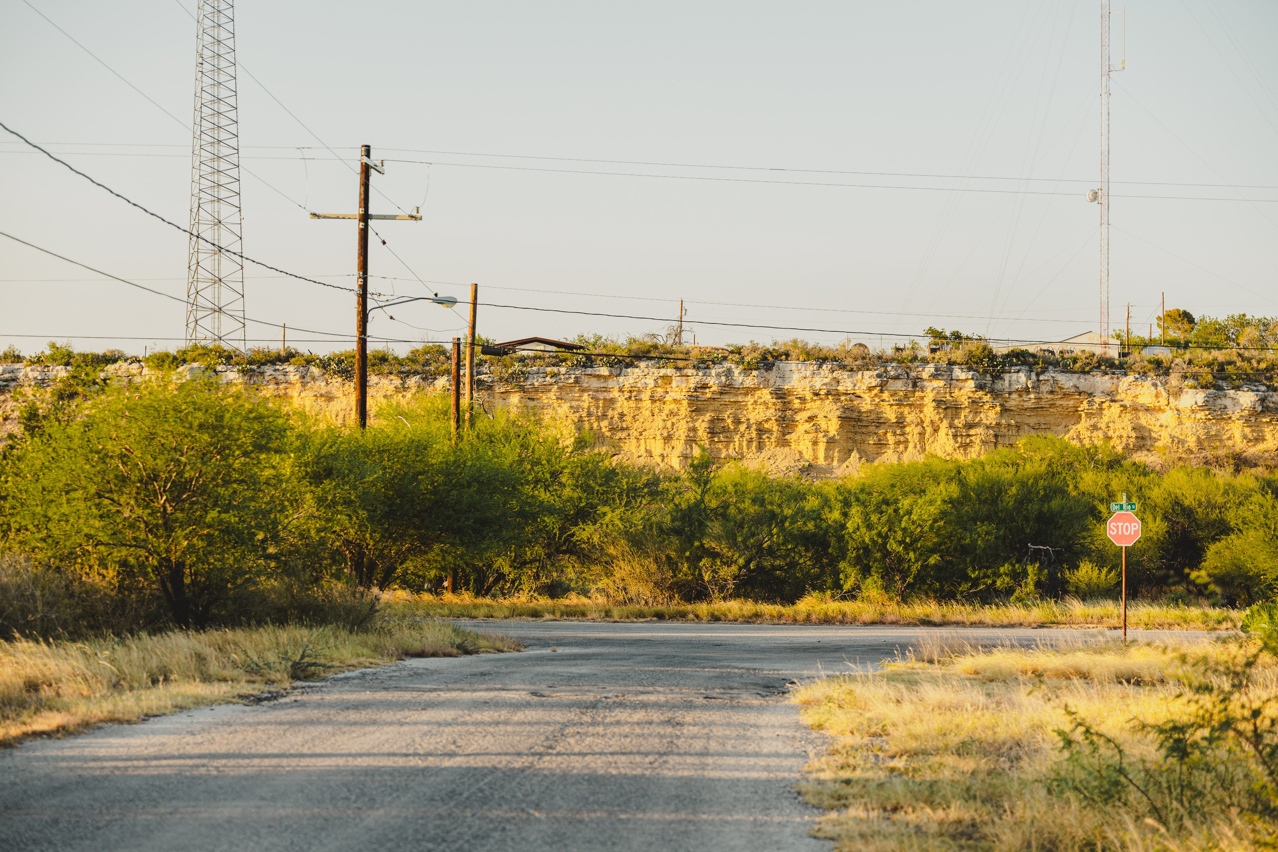 Caminando por Comstock. Pentaprisma | Jaz Espinoza The Wedding Photographer