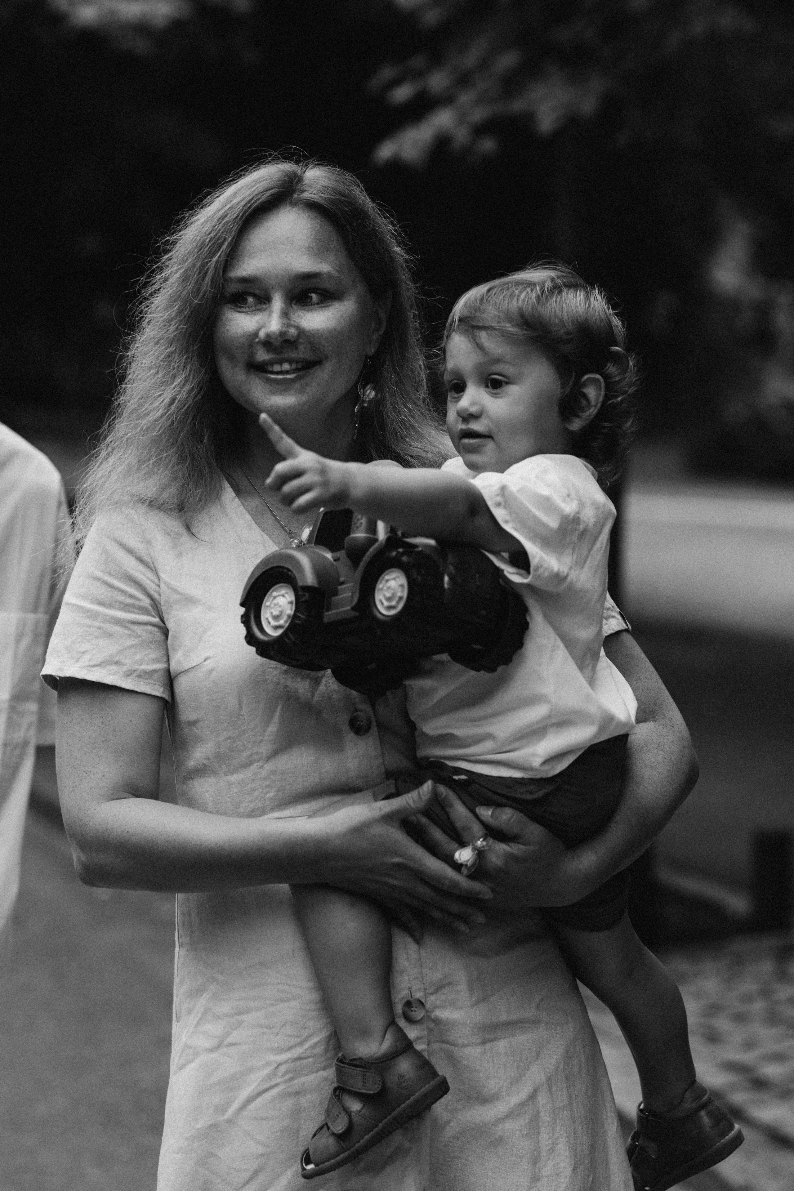 Kaivopuisto. Wedding and potrait photographer in Helsinki Vickan O