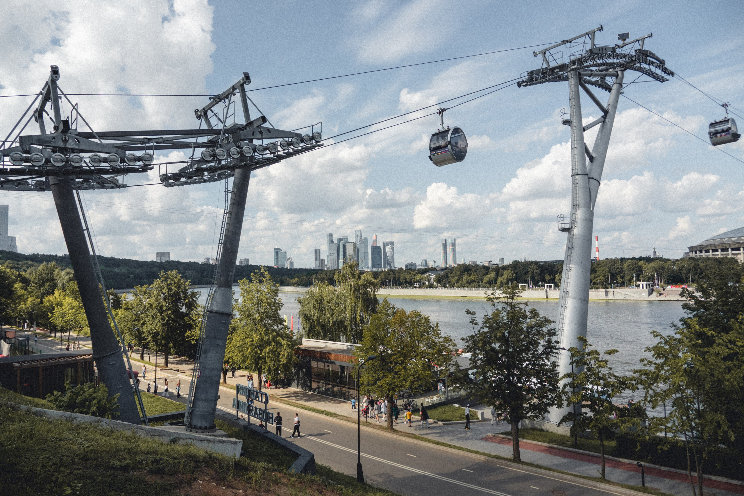 Воробьевы Горы. Photographe sur Cote d’Azur. Portraits de familles, couples, enfants, événements