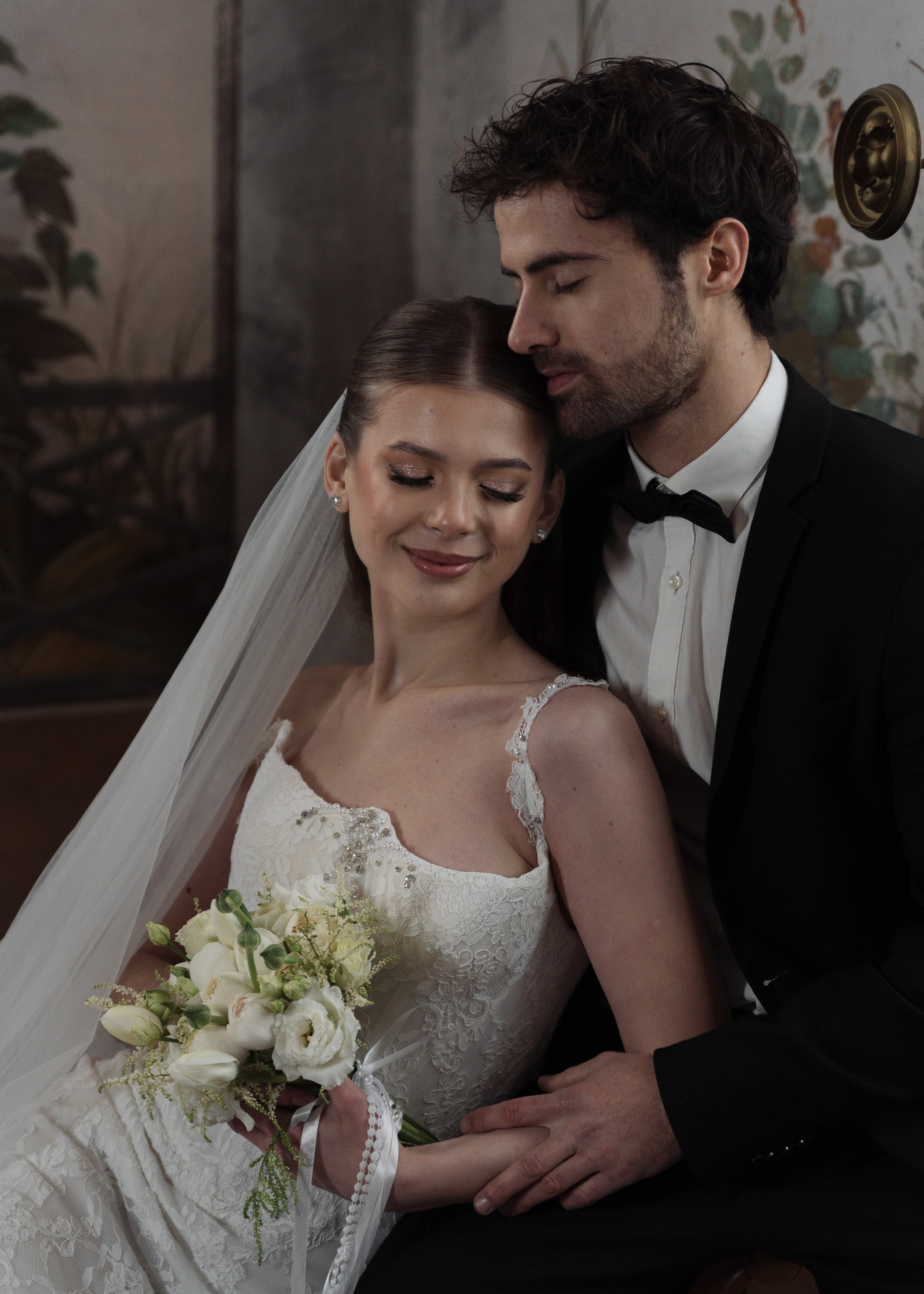 Intimate wedding in Milan. Proposal Photographer in Lake Como