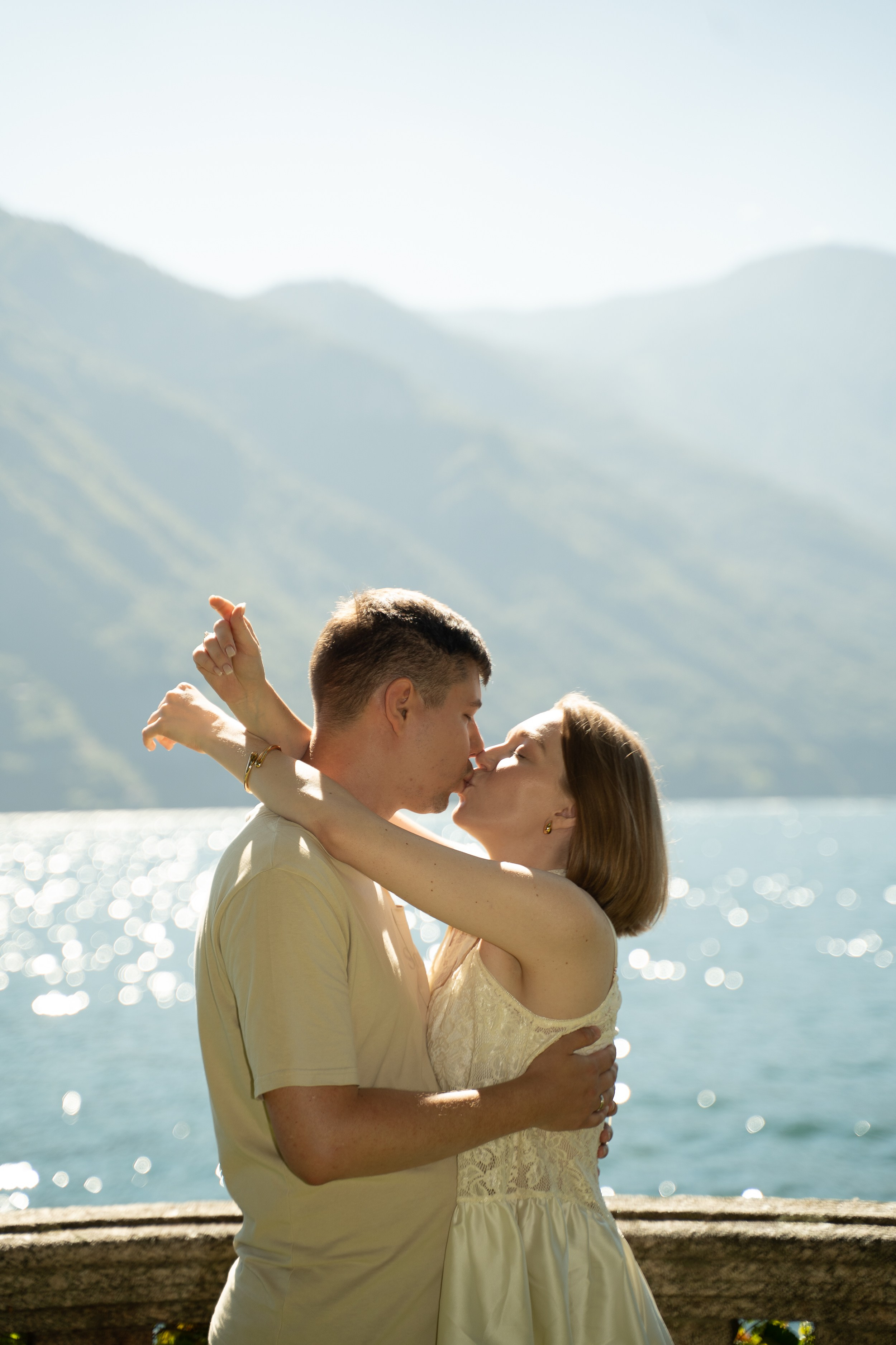 Love Story in Lake Como. Proposal Photographer in Lake Como