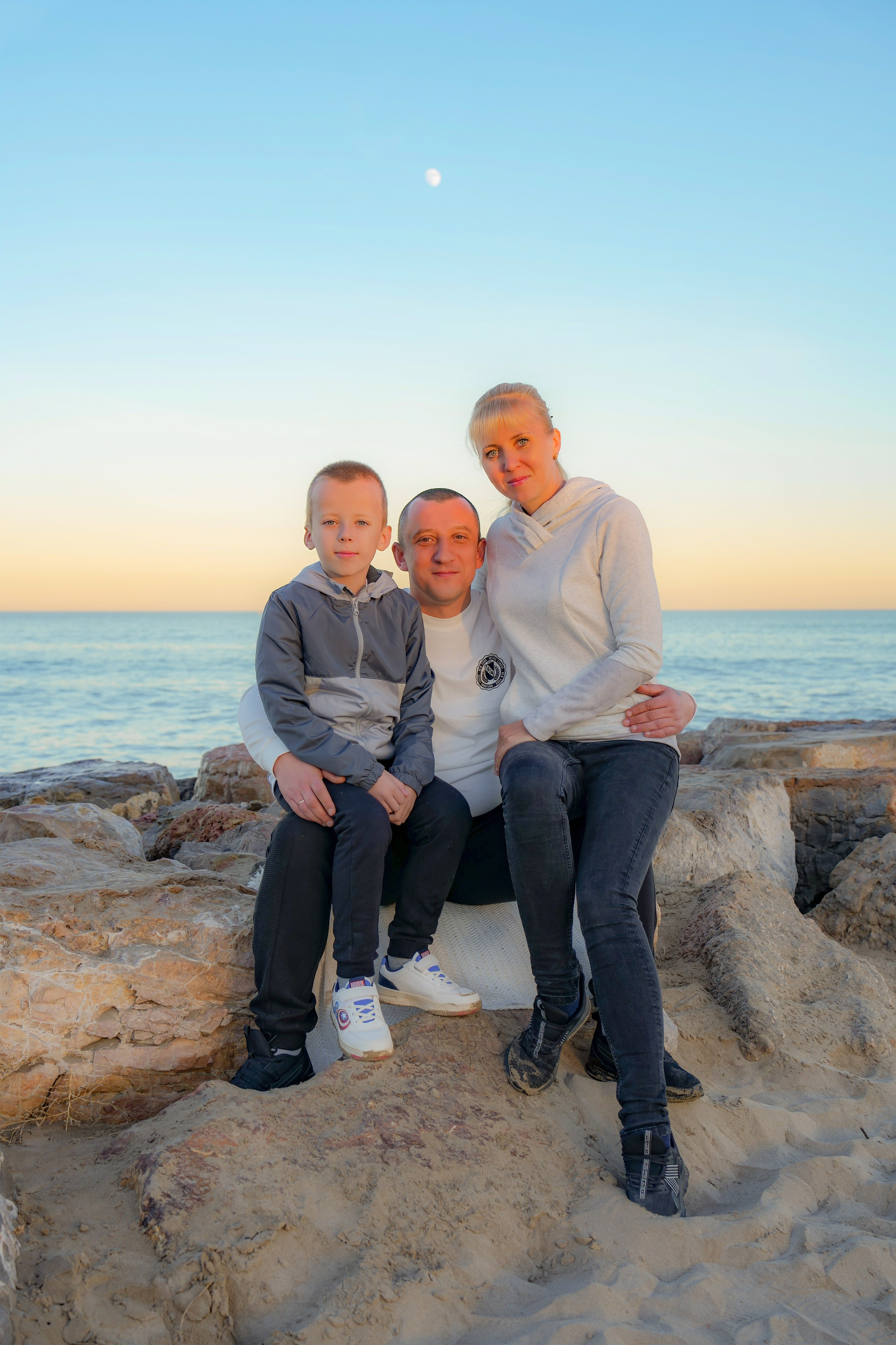 VIKA Y FAMILIA. Fotógrafa Olena Petryk. Realizo sesiones de fotos en Puerto de Sagunto