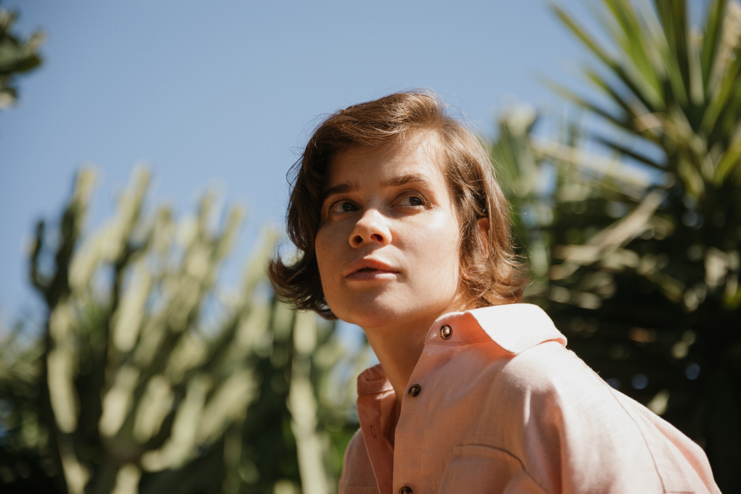 Joyful Moments in Camel park: Olya and Ada’s Day of Fun and Adventure, sliding and riding camels. Photographer in Barcelona capturing unique stories | Kate Chumak