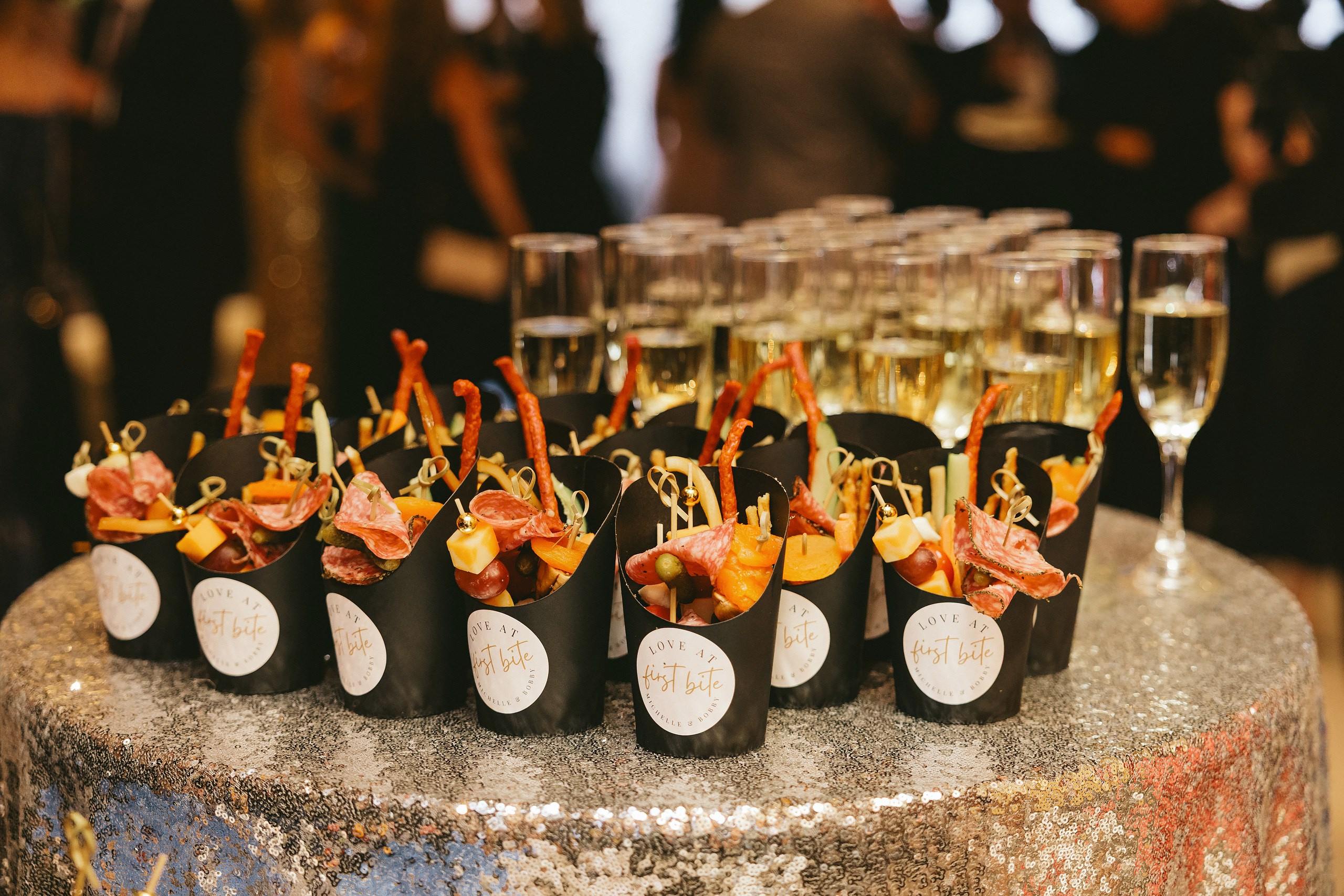 06.08.2025 Wedding. Wedding family event photographer in Chicago Nick Yushevich