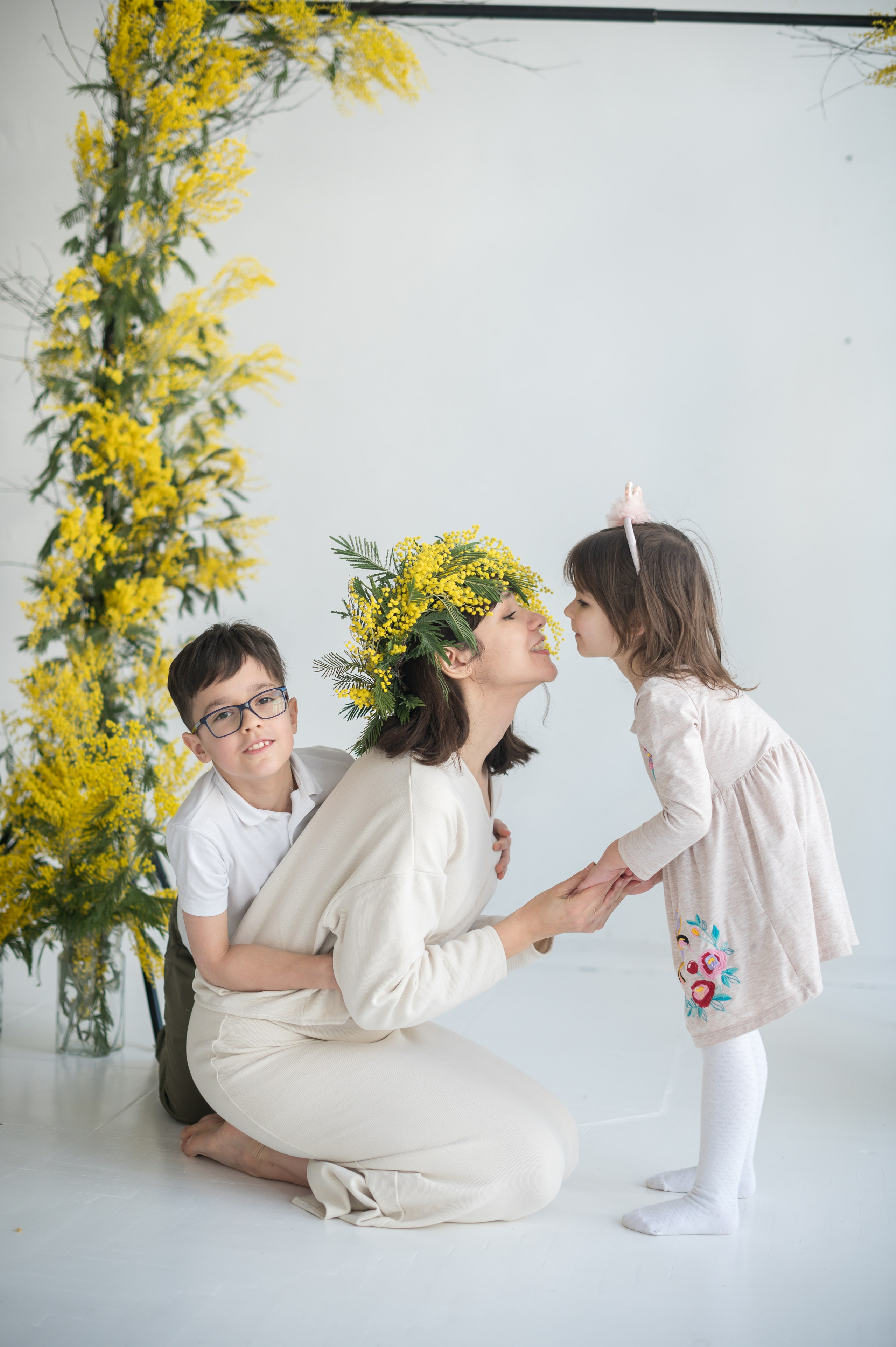 Семейная фотосессия в студии. Семейный и детский фотограф в Минске Надежда Савицкая