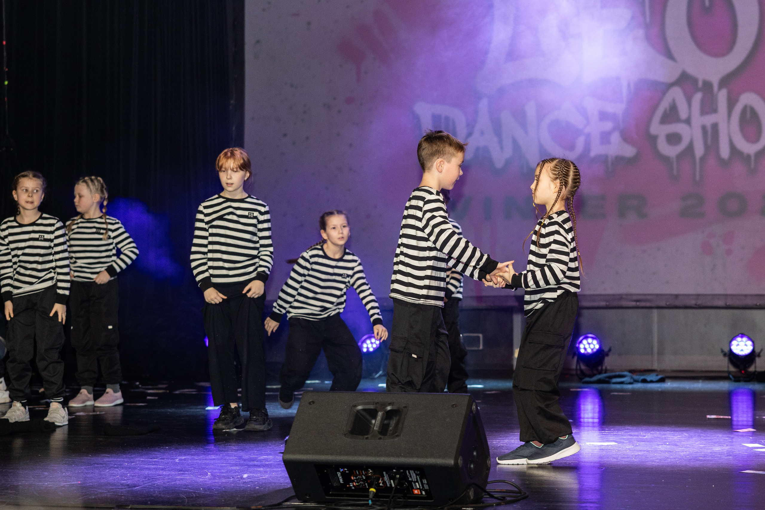 LEO DANCE SHOW WINTER 2025. Семейный и детский фотограф в Варшаве Мила Бобровская