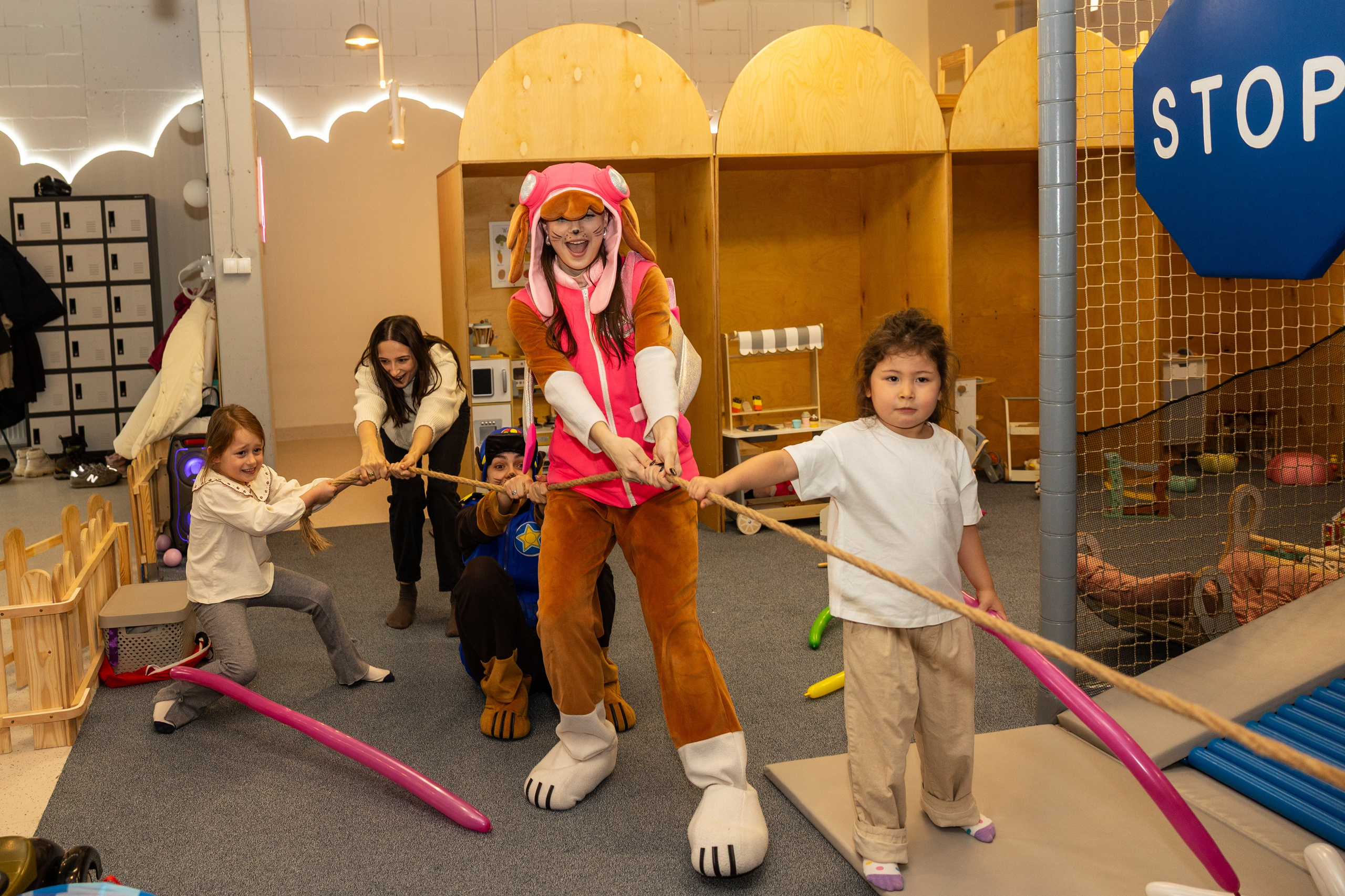 День рождения Артёма 24 января 2026 года. Семейный и детский фотограф в Варшаве Мила Бобровская