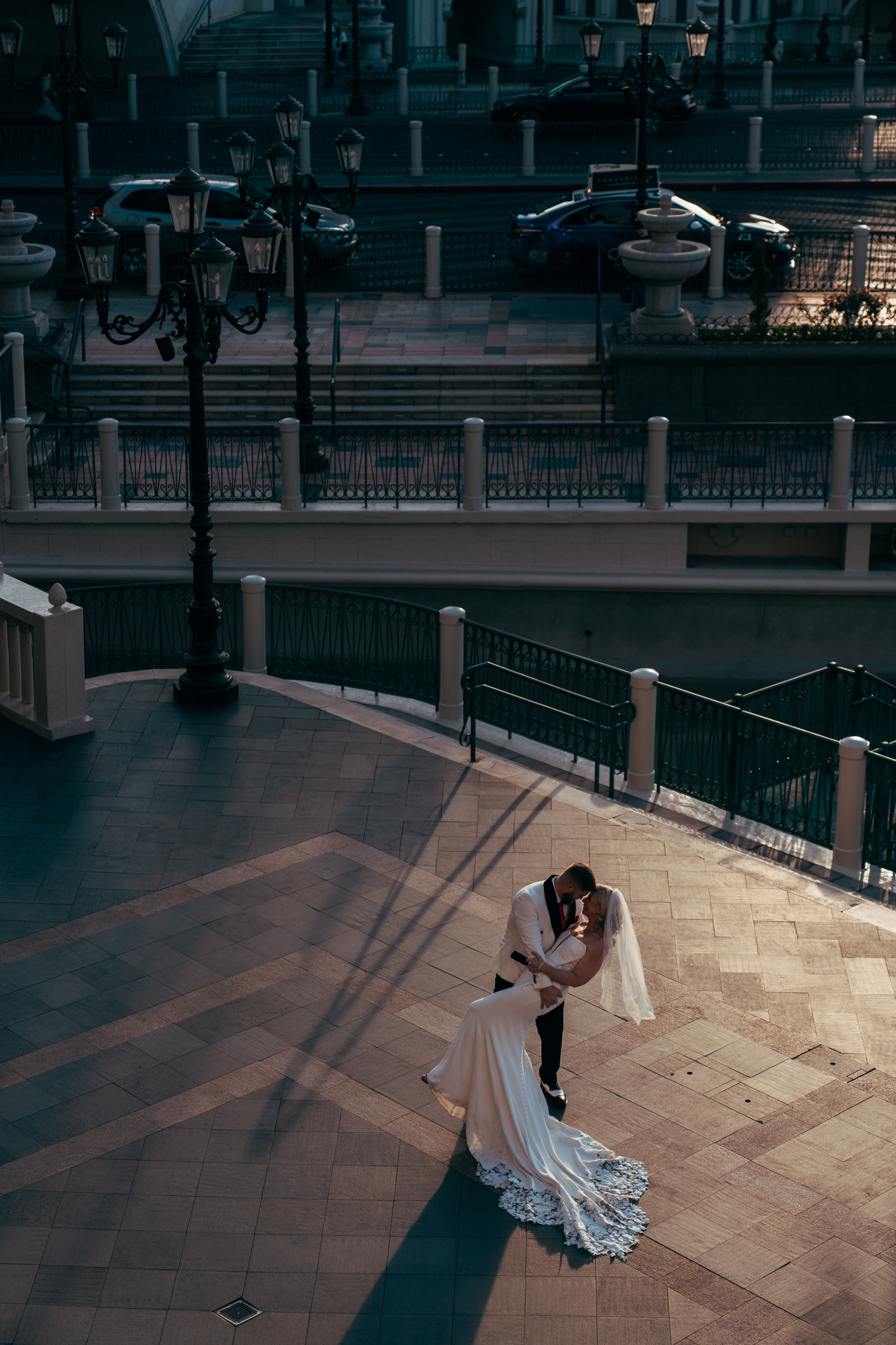 Chris&Holly. Wedding & elopement photographer Viktoriya Kravtsov. Las Vegas