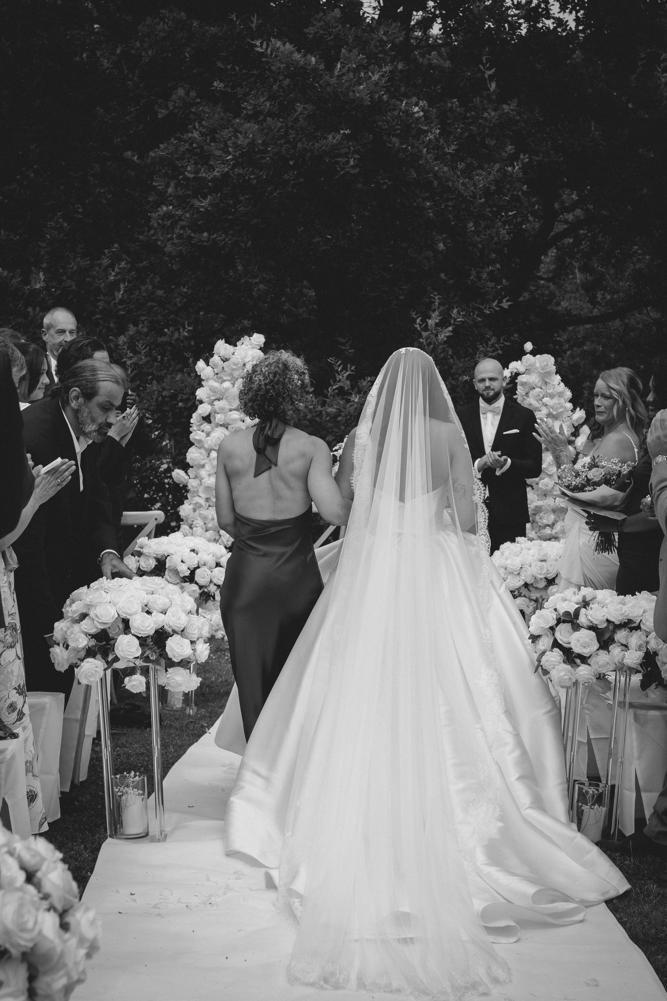 POURNÉA - EDITORIAL WEDDING PHOTOGRAPHY