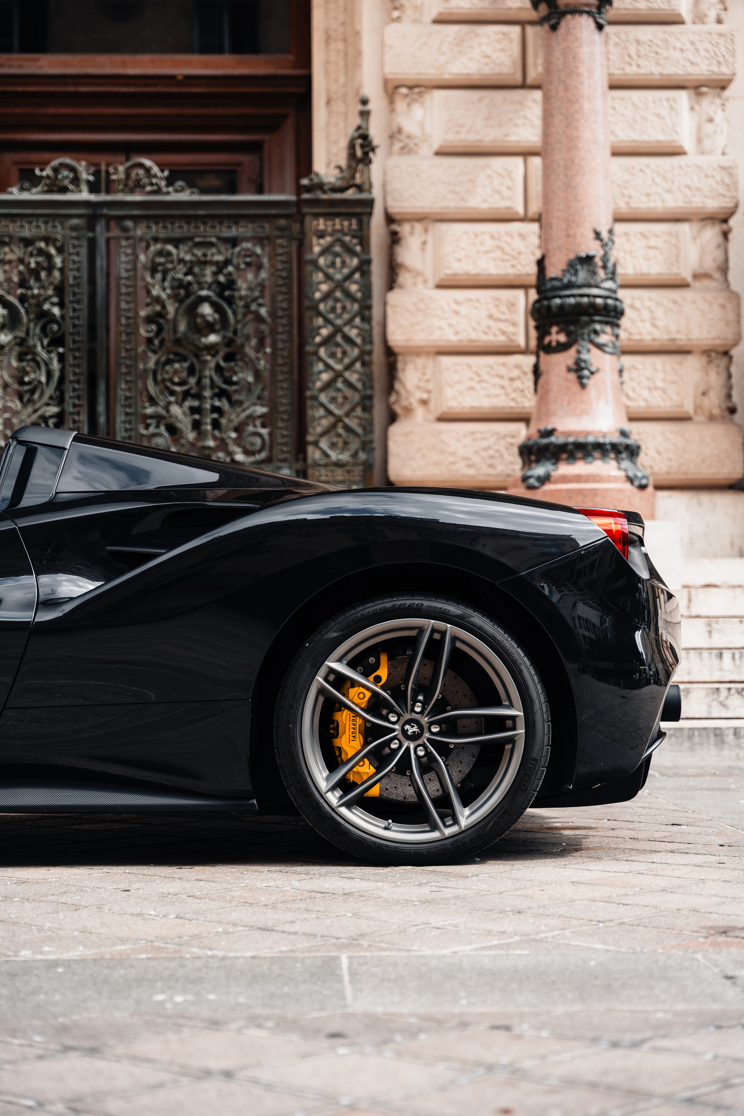Ferrari 488 Spider. Photographe de voitures à Paris — Vitalii Motruk
