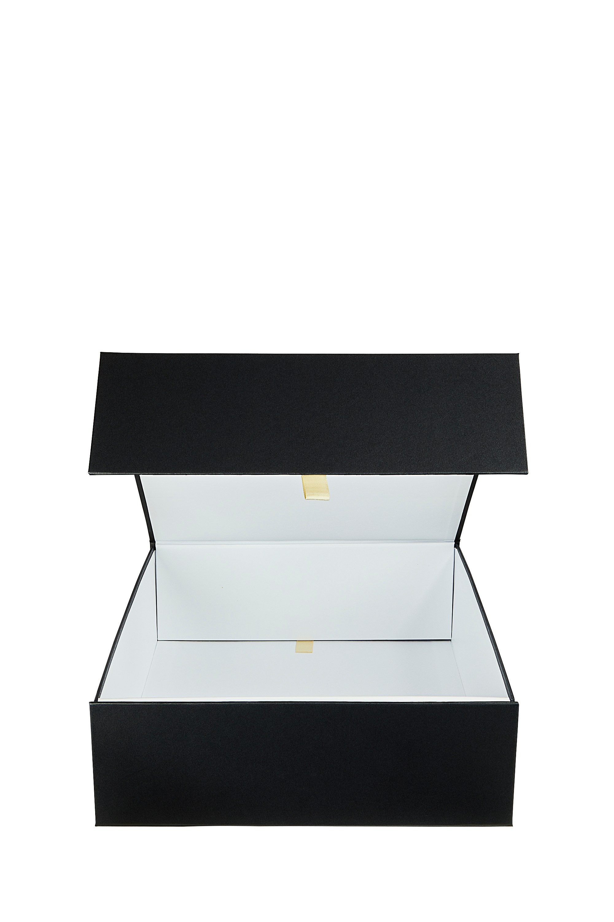 Photographer Roman Djuzev - Photograph of cardboard box for three bottles of wine with the company logo. The box is black on the outside and white on the inside, photographed against a white background.