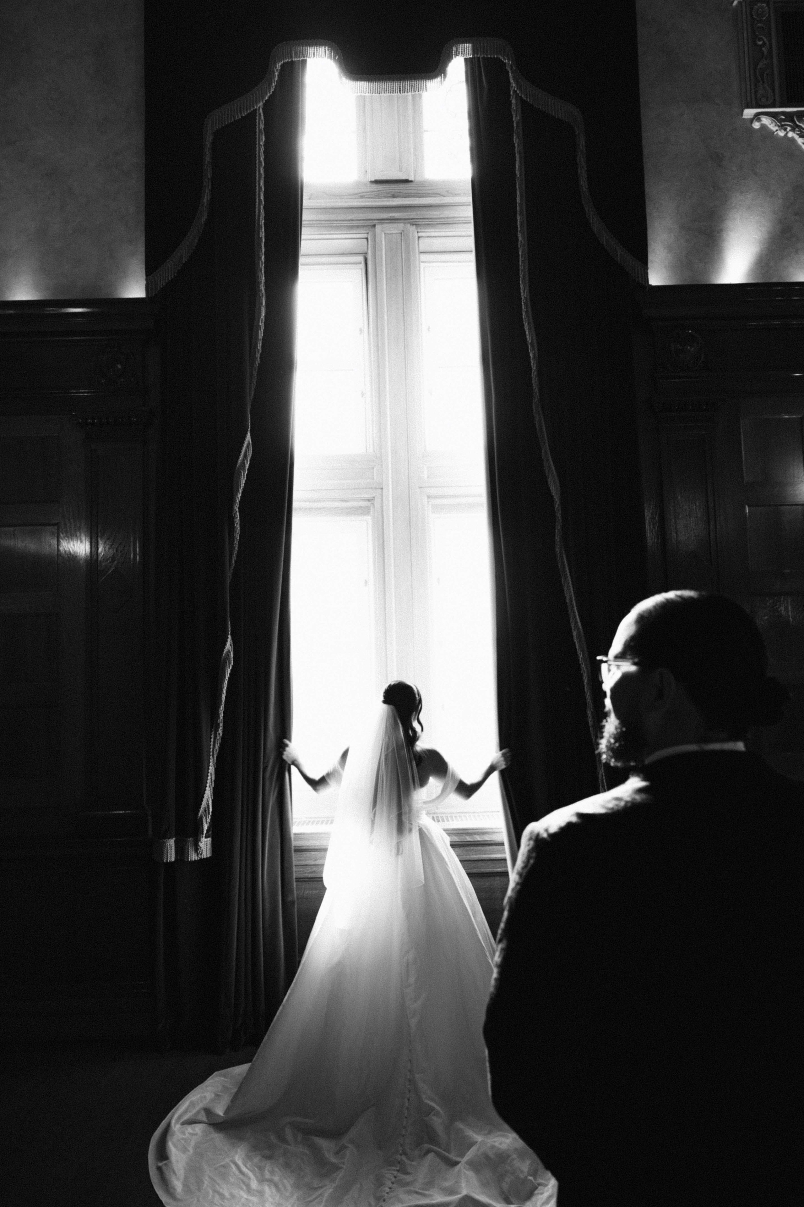Danielle & Blake (The Fort Garry). Wedding Photographer in Winnipeg — Cinematic & Timeless by Vitiuk Photography