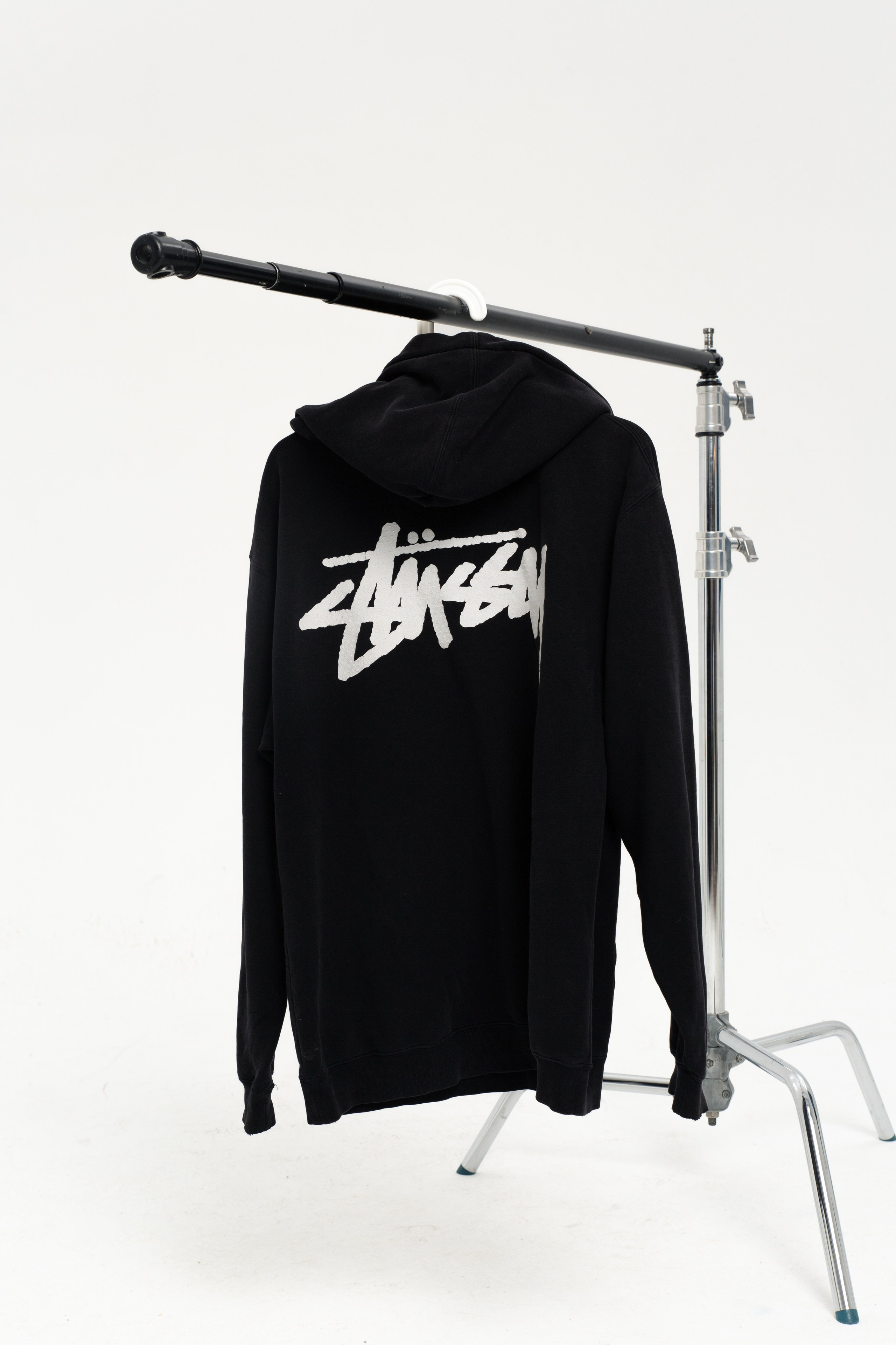 Davran. Thrift shop. Photographer Vladmir Gladkov