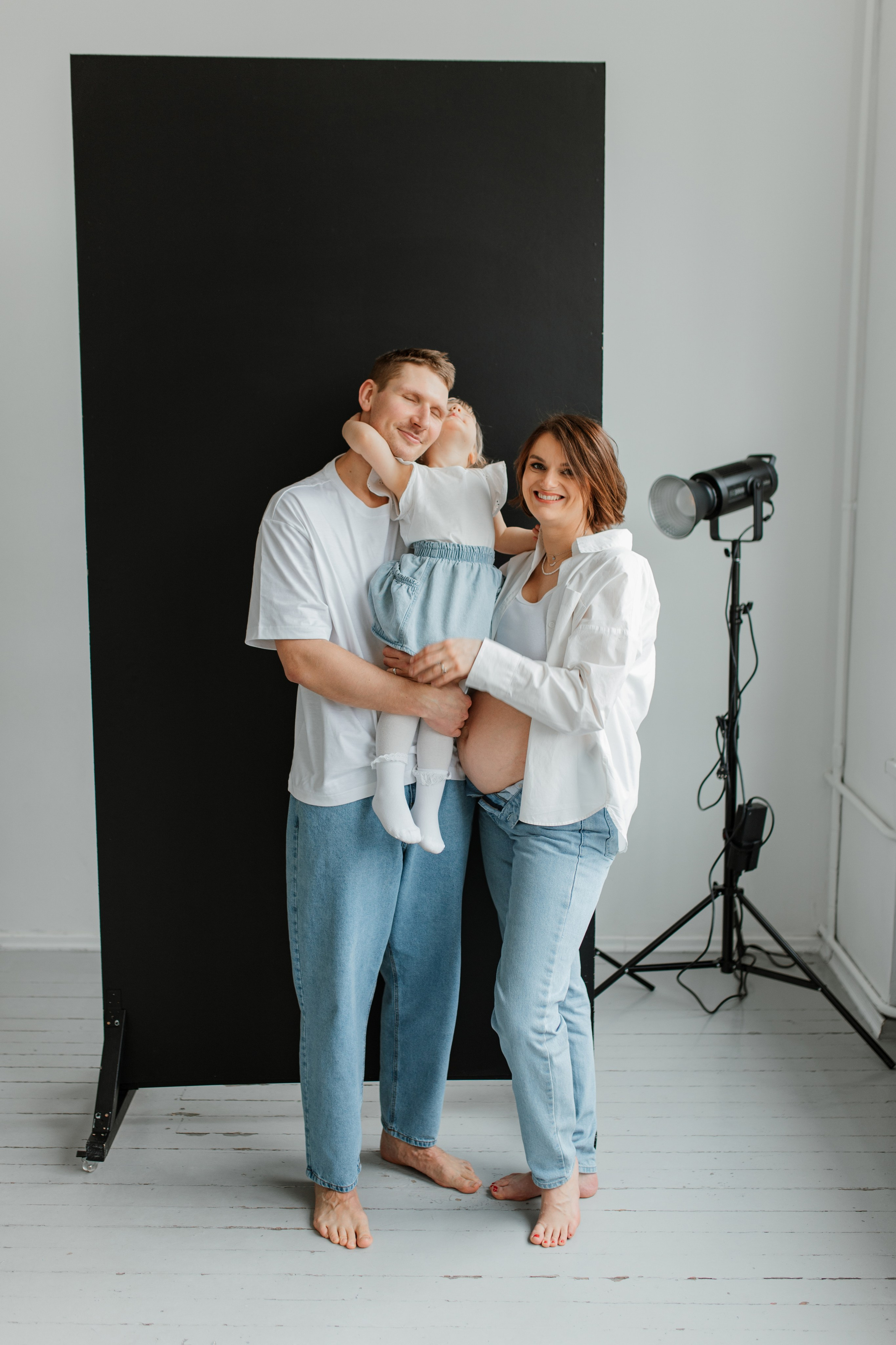 FAMILY IN A STUDIO. Dagneshi Photography