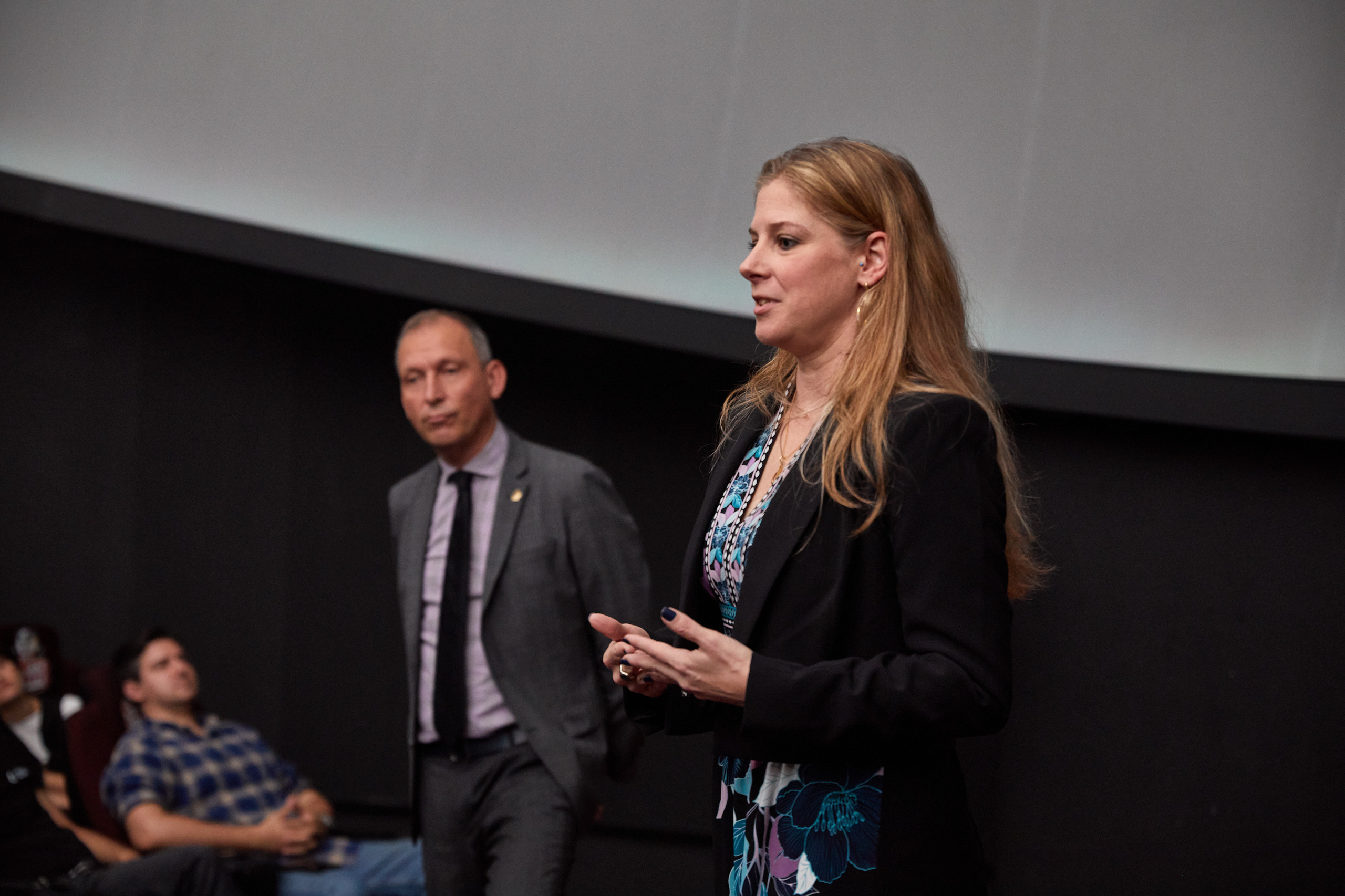 “Yerdənkənar həyatın axtarışı” Dr. Thomas H. Zurbuchen və Dr. Nadia Drake. Həvəskar Astronomlar Cəmiyyəti — Astronomy.az