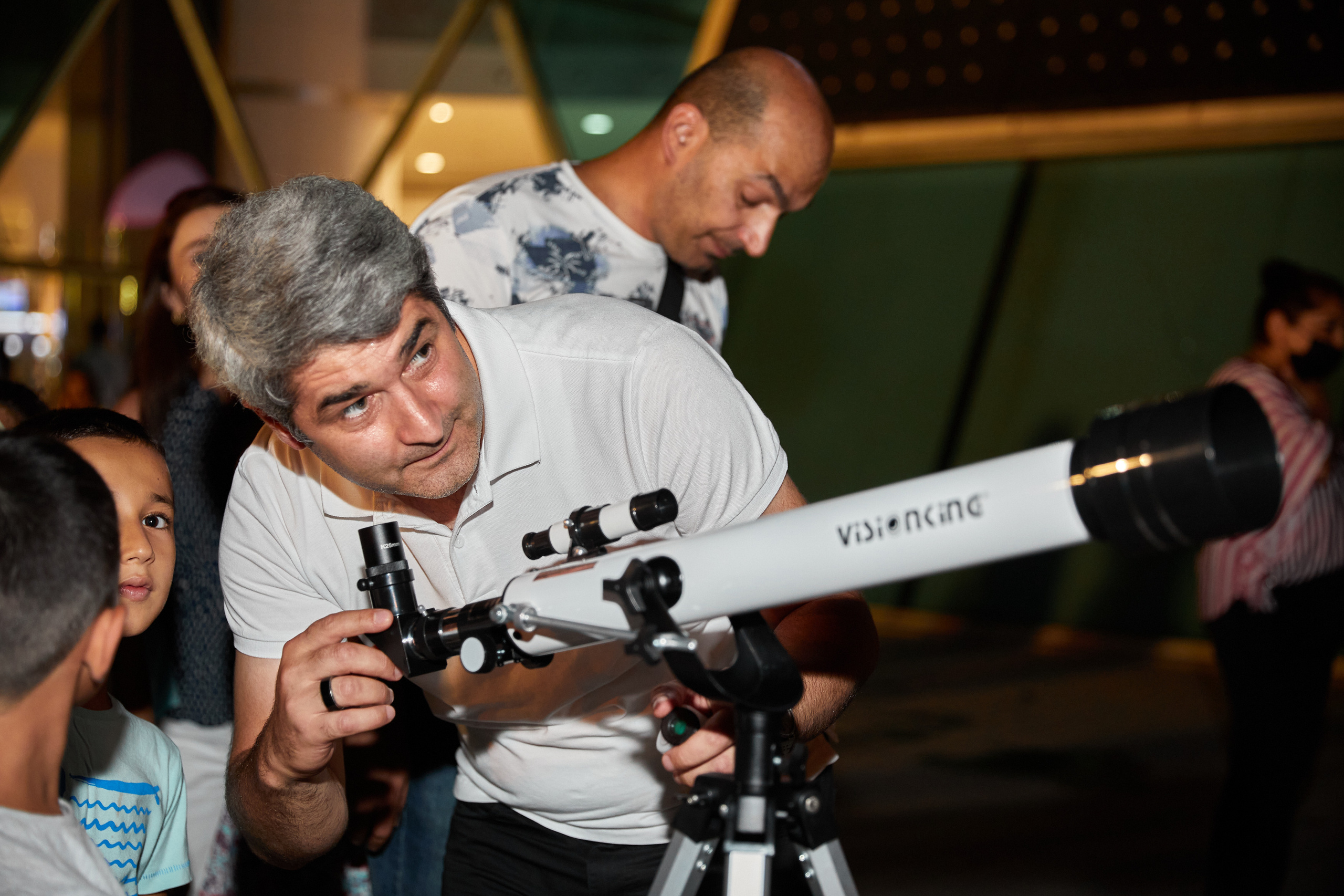 Kosmosla ilk tanışlıq. Həvəskar Astronomlar Cəmiyyəti — Astronomy.az