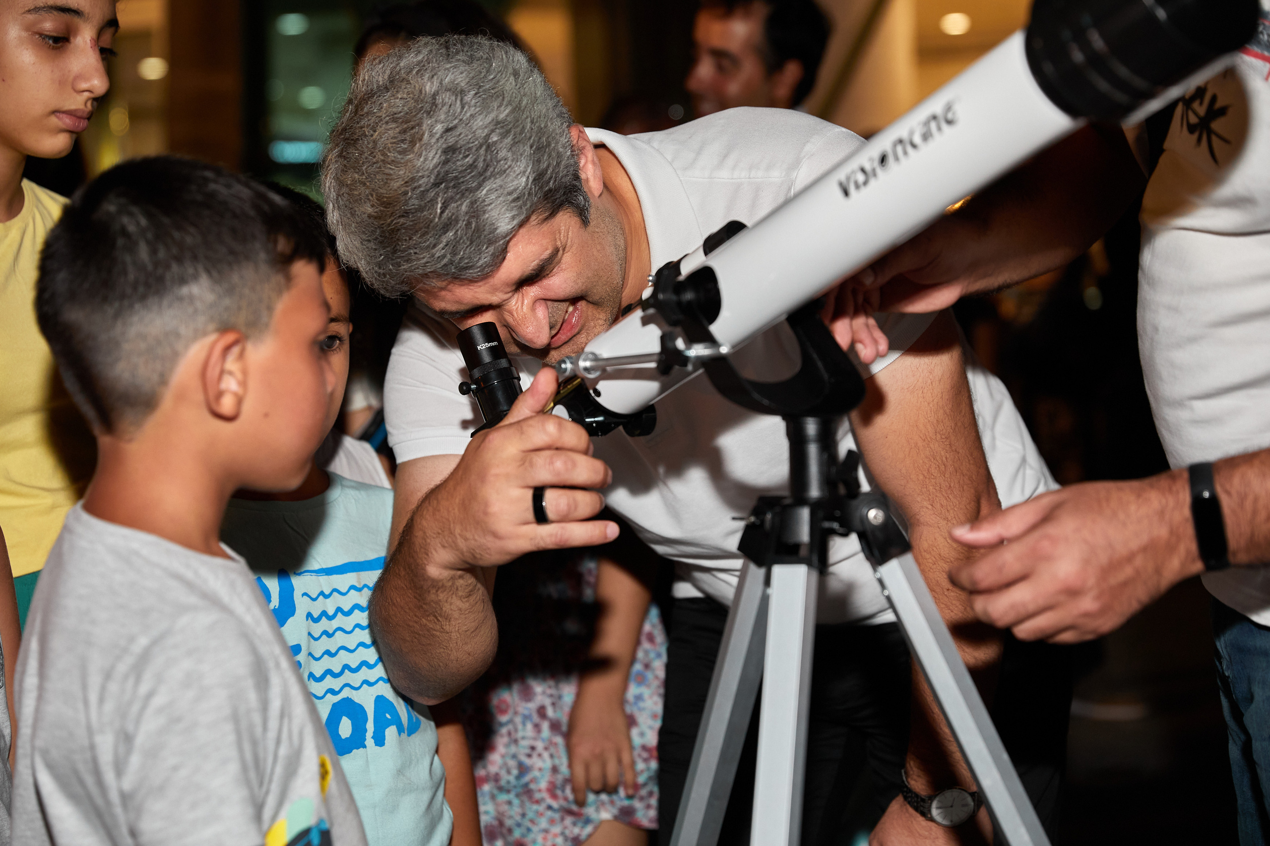 Kosmosla ilk tanışlıq. Həvəskar Astronomlar Cəmiyyəti — Astronomy.az