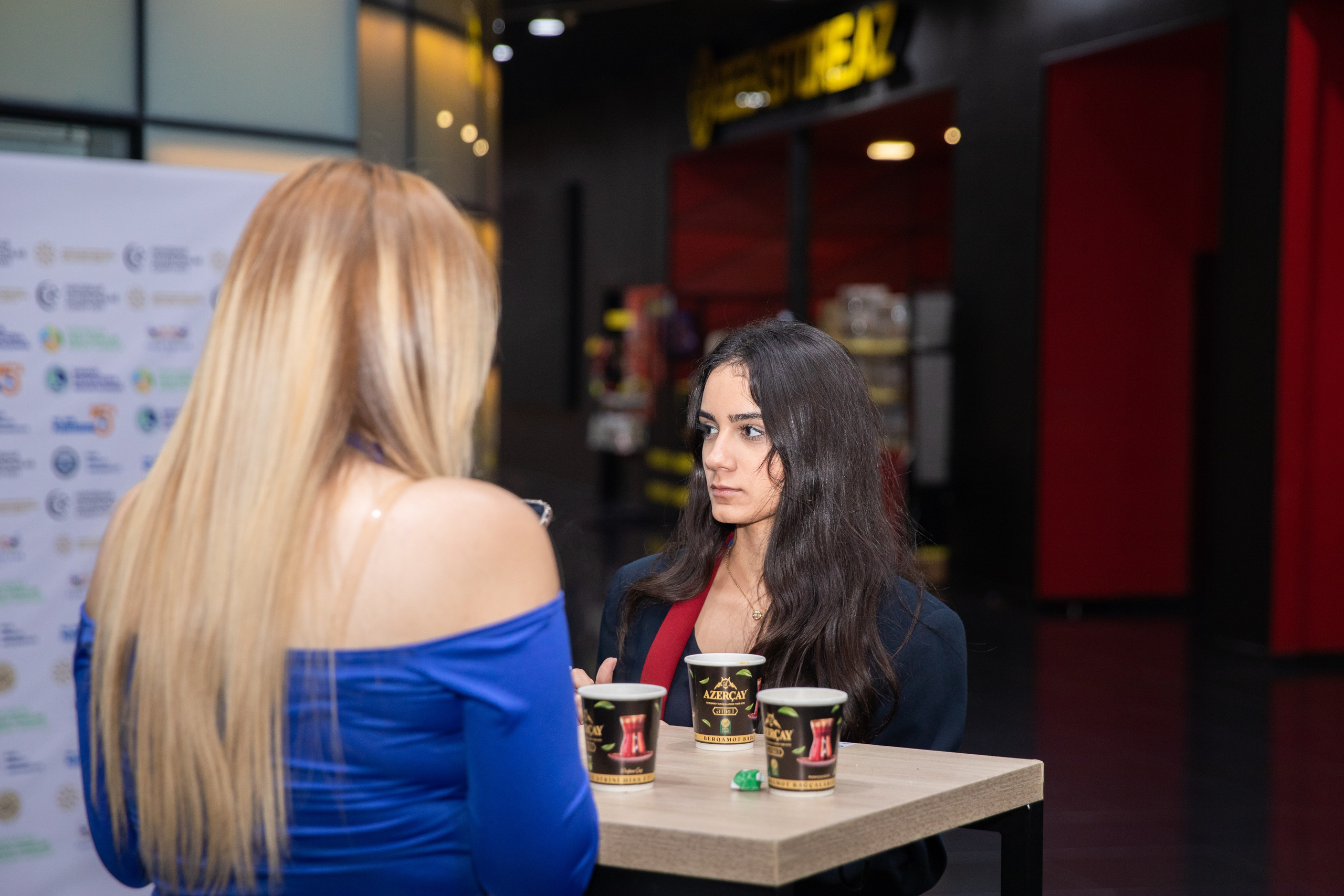 “Astronomiyada Əsas Anlayışlar” kitabının və “Fəza və Zamanın Elçiləri” filminin təqdimatı. Həvəskar Astronomlar Cəmiyyəti — Astronomy.az