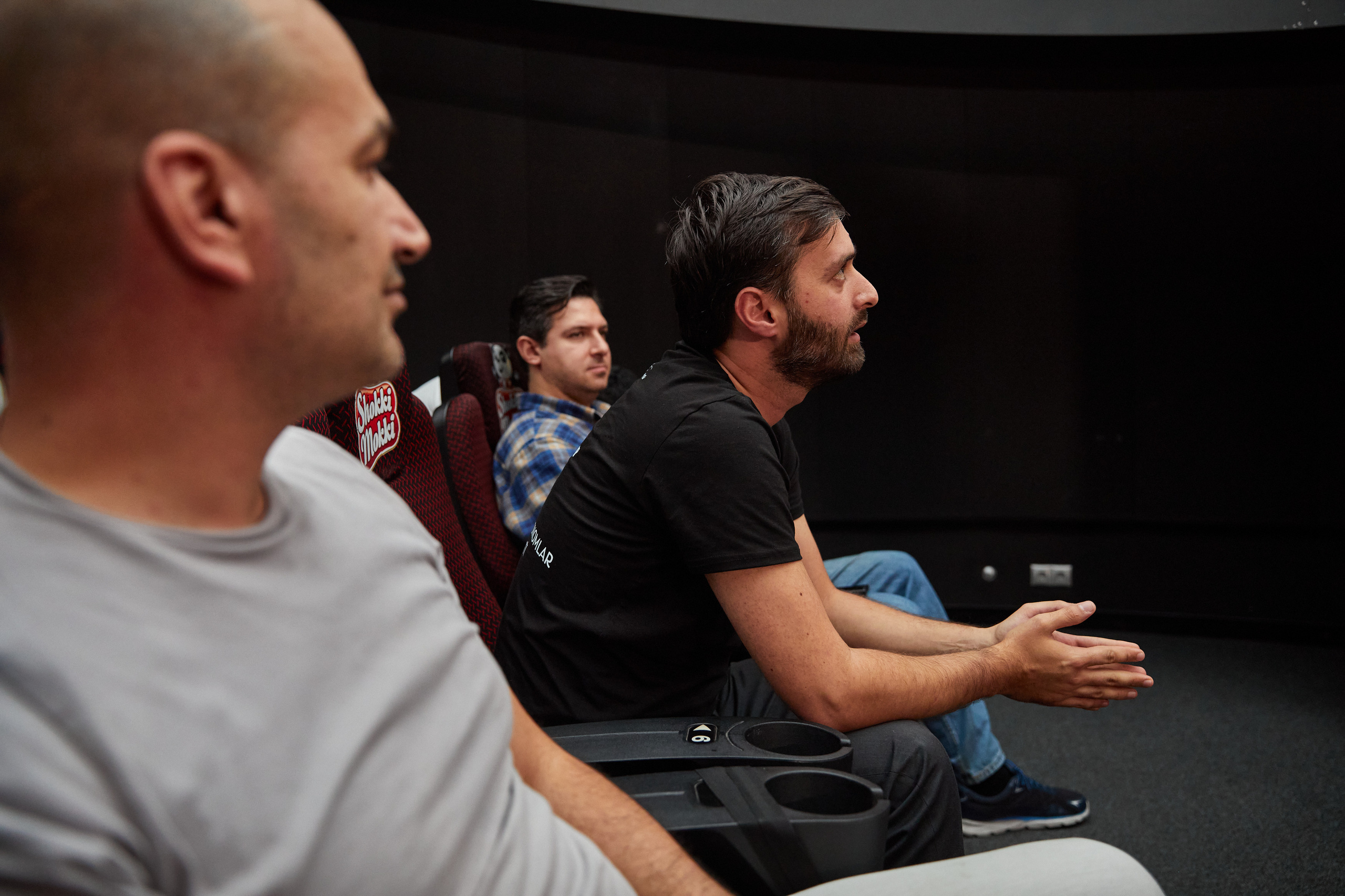 “Yerdənkənar həyatın axtarışı” Dr. Thomas H. Zurbuchen və Dr. Nadia Drake. Həvəskar Astronomlar Cəmiyyəti — Astronomy.az