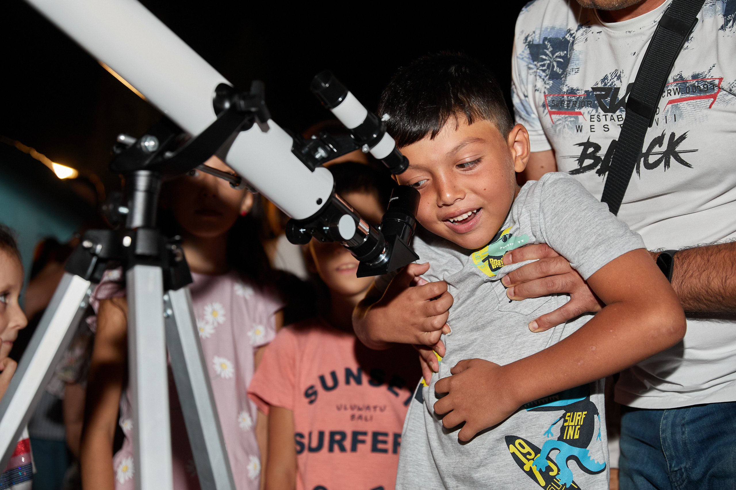 Kosmosla ilk tanışlıq. Həvəskar Astronomlar Cəmiyyəti — Astronomy.az