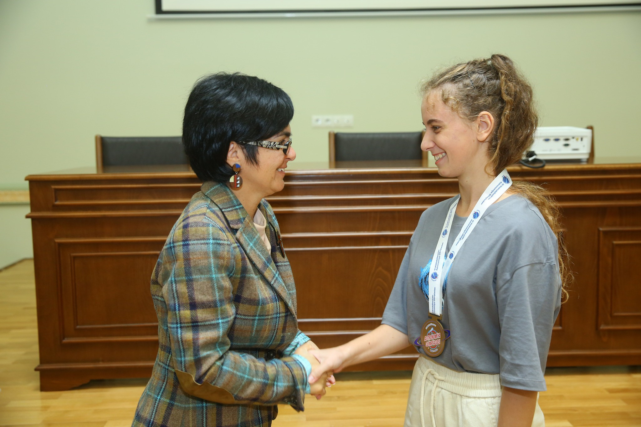 Astronomiya üzrə III Məktəblərarası Repsublika Olimpiadası. Həvəskar Astronomlar Cəmiyyəti — Astronomy.az