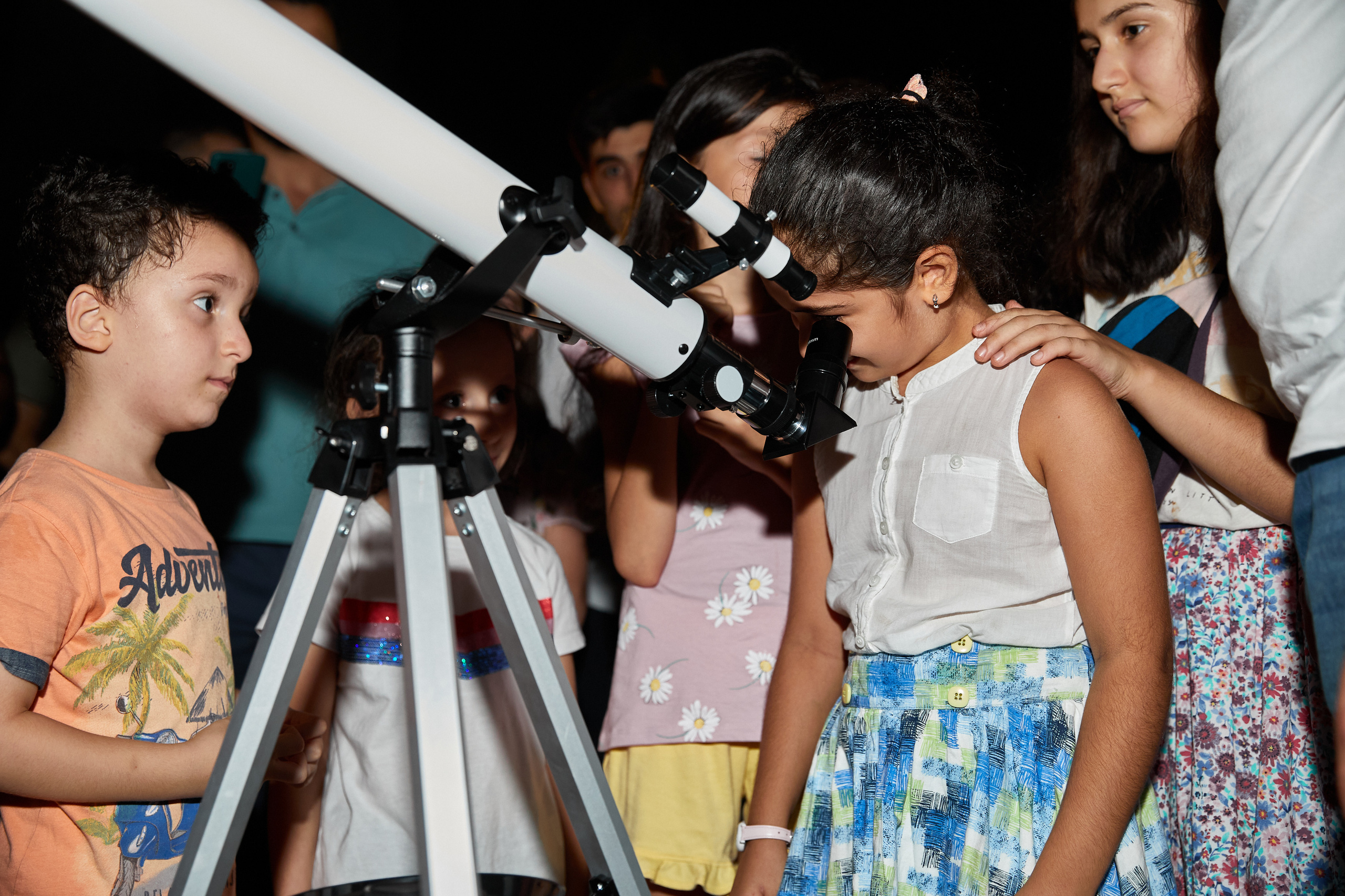 Kosmosla ilk tanışlıq. Həvəskar Astronomlar Cəmiyyəti — Astronomy.az
