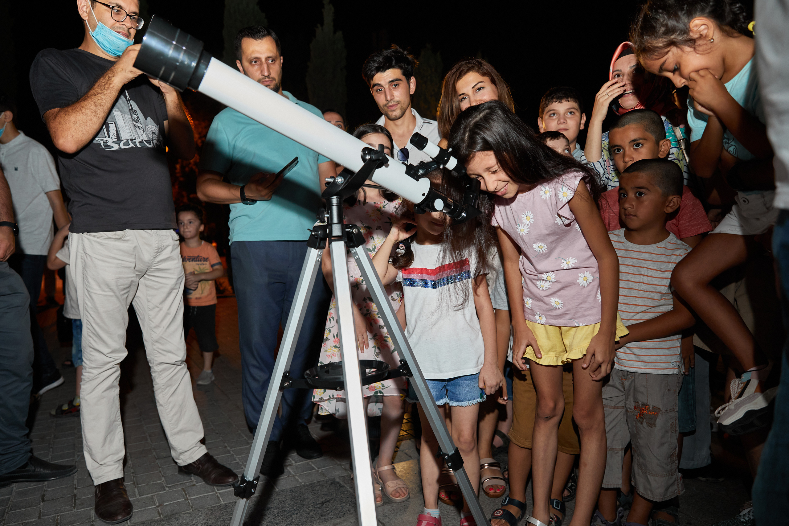 Kosmosla ilk tanışlıq. Həvəskar Astronomlar Cəmiyyəti — Astronomy.az