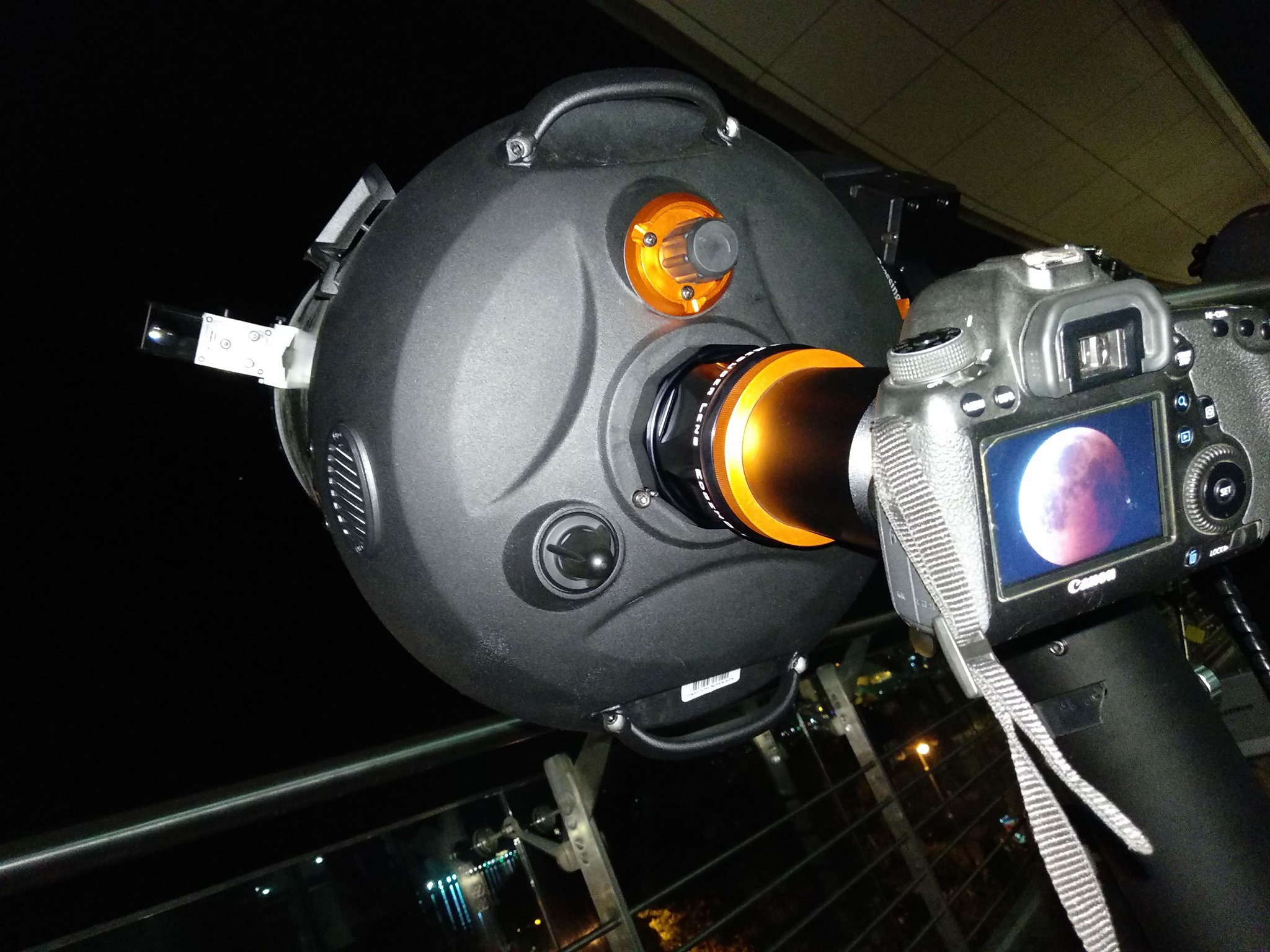 Bakıda Ay tutulması müşahidəsi. Həvəskar Astronomlar Cəmiyyəti — Astronomy.az