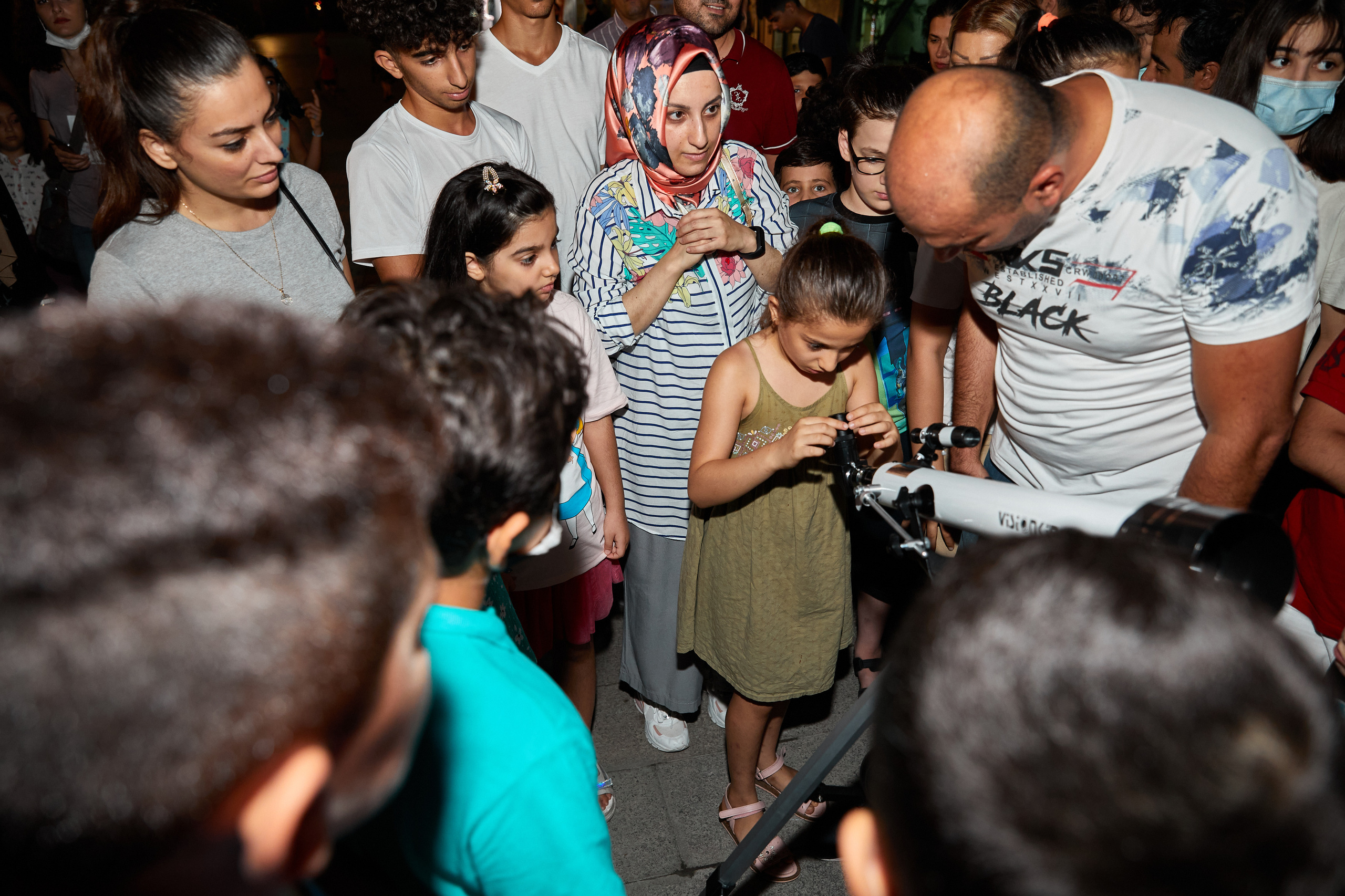 Kosmosla ilk tanışlıq. Həvəskar Astronomlar Cəmiyyəti — Astronomy.az