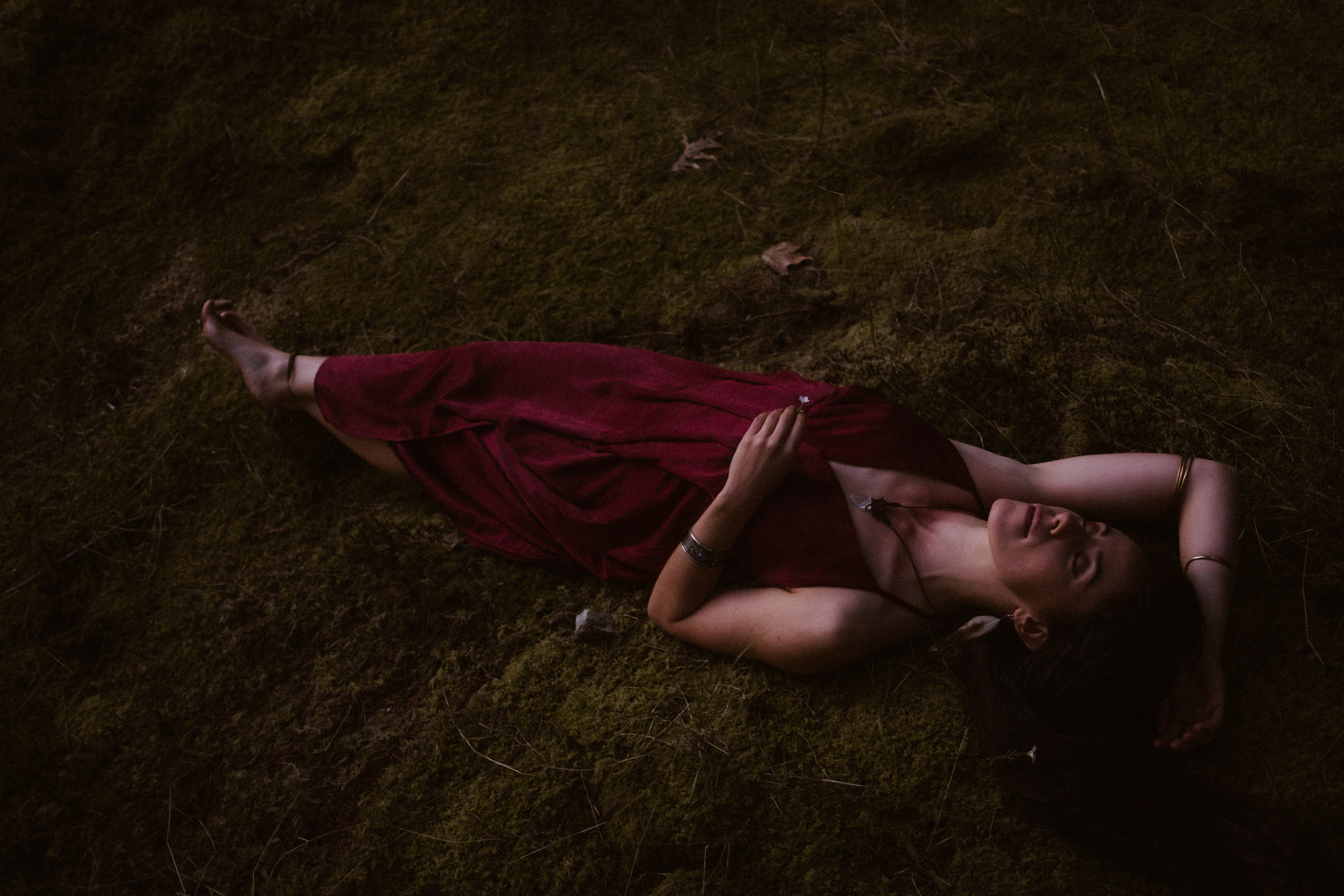 The woman who goes under — Elsa | Intimate Photography