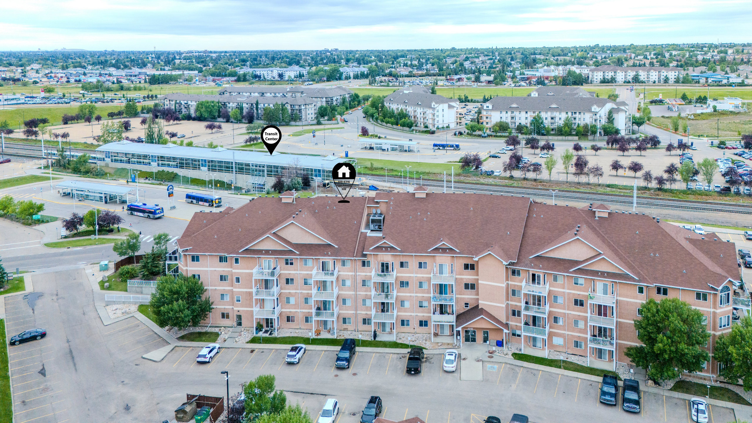 REAL ESTATE & COMMERCIAL PHOTOGRAPHY — EDMONTON. Prived Creation