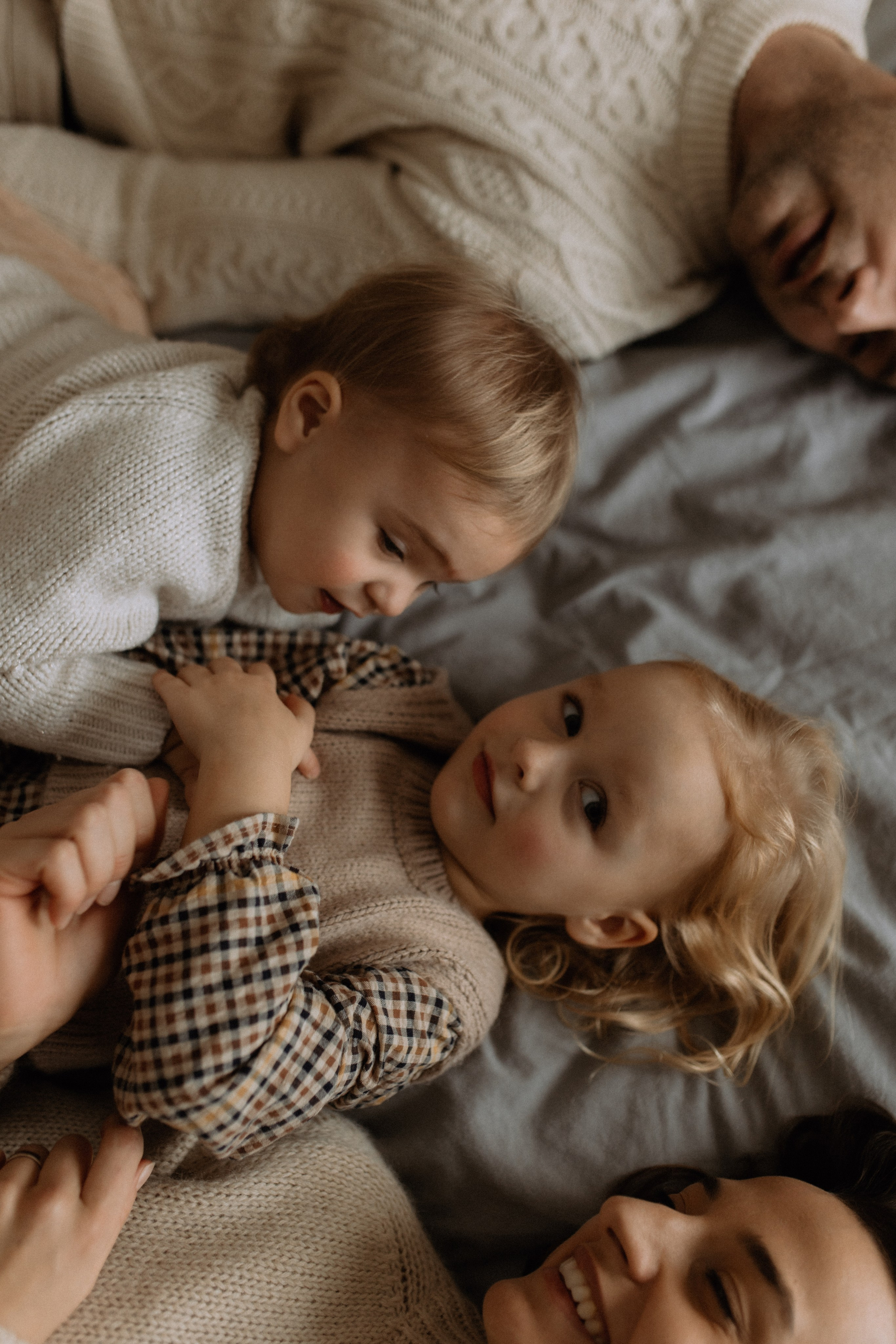 Šventinė šeimos fotosesija | NAMAI. Vestuvių ir šeimų fotografė Lena Bondarenko / belove photo