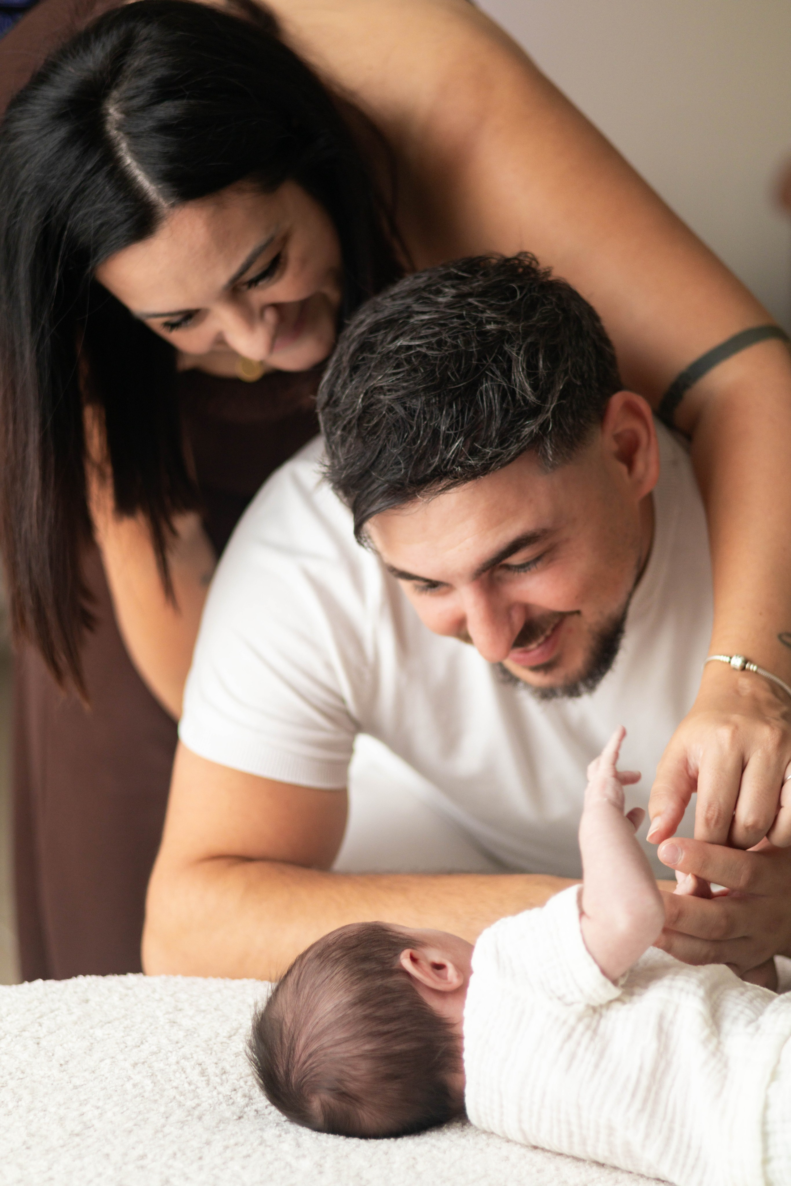 Newborn. Zwangerschapsfotografie, newborn, gezinnen, branding, liefde én geboortefotografie