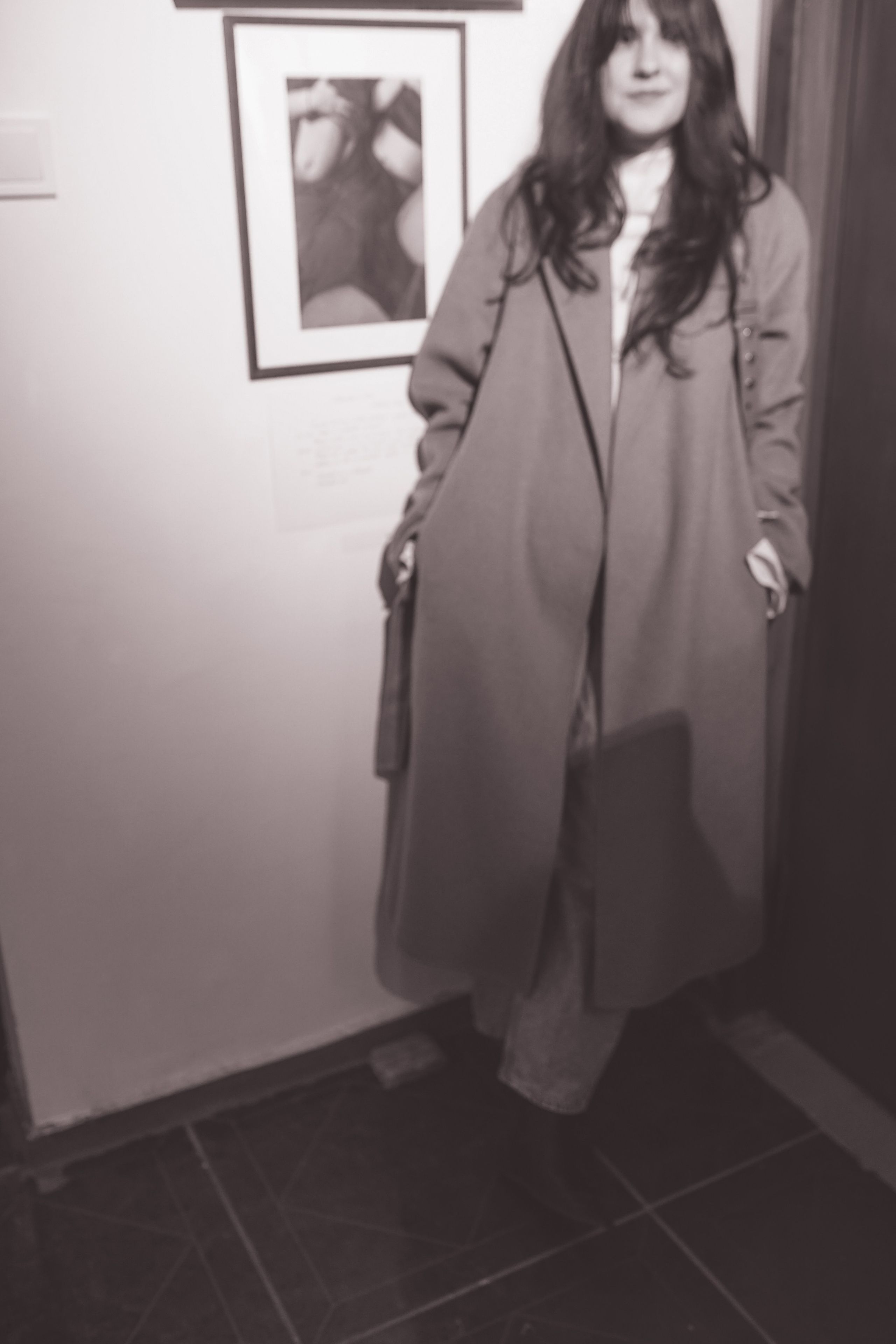 Expoziție Foto Maternitate Brașov | Mădălina Beda. Madalina Beda- Artist vizual, fotograf, doula la nastere, consultant babywearing Brasov si in toata tara