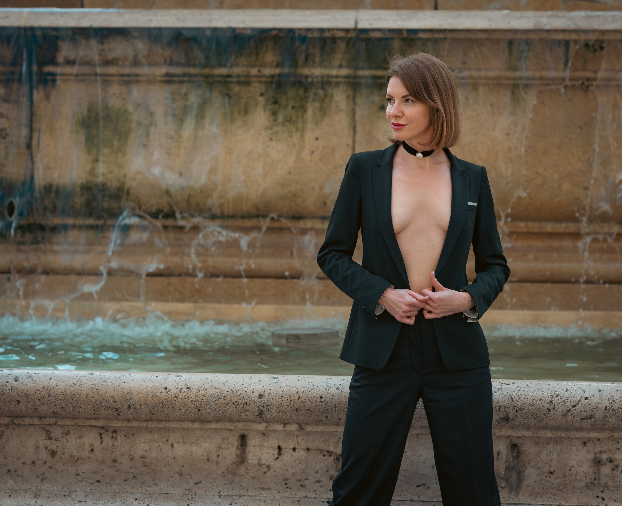 Between Strength and Grace. Nina — Fashion & Beauty Photographer in Paris | Portrait Photoshoots