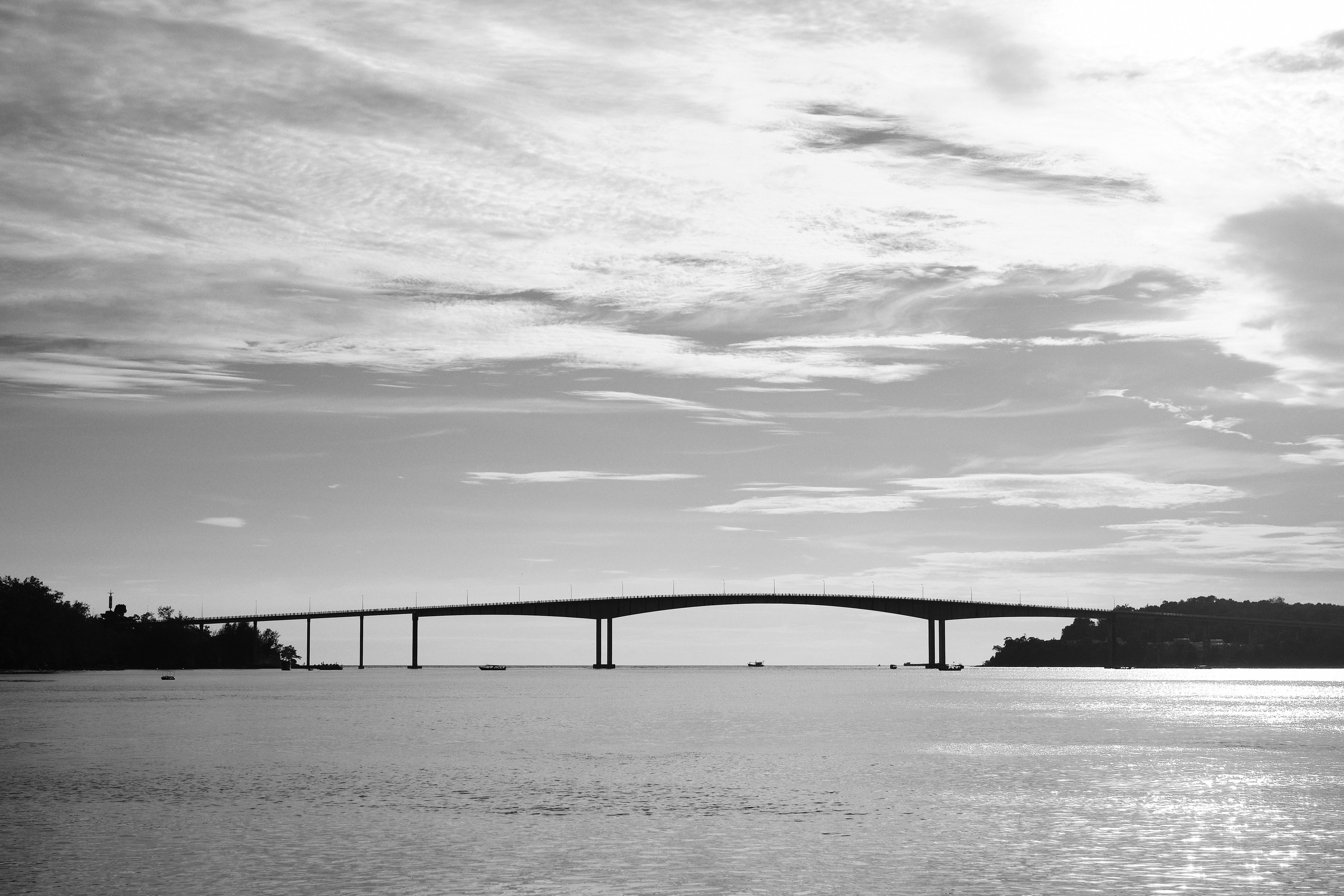 Street photo, Cambodia by Petr Nabutov