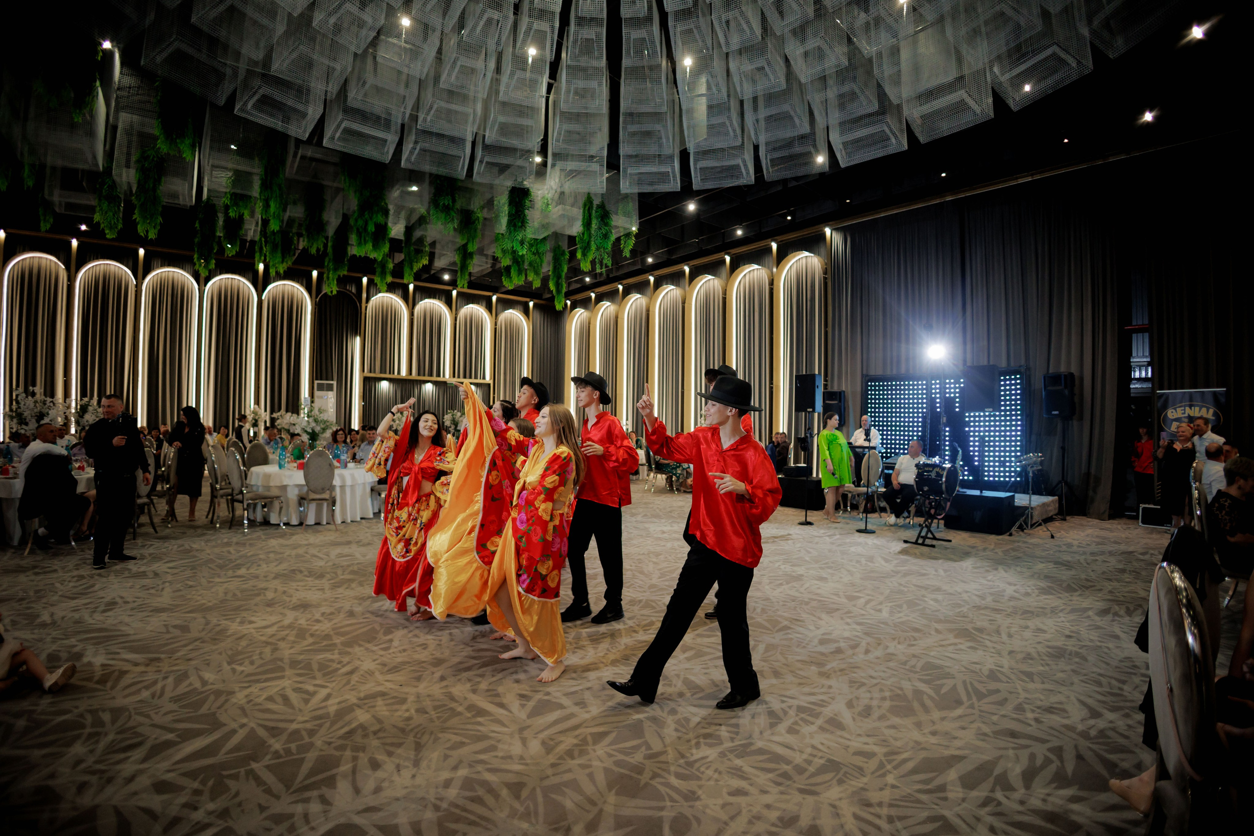 Nunta Nicoleta & Răzvan | Fotografie & Videografie Profesională. Servicii foto-video profesionale, pentru momente de neuitat