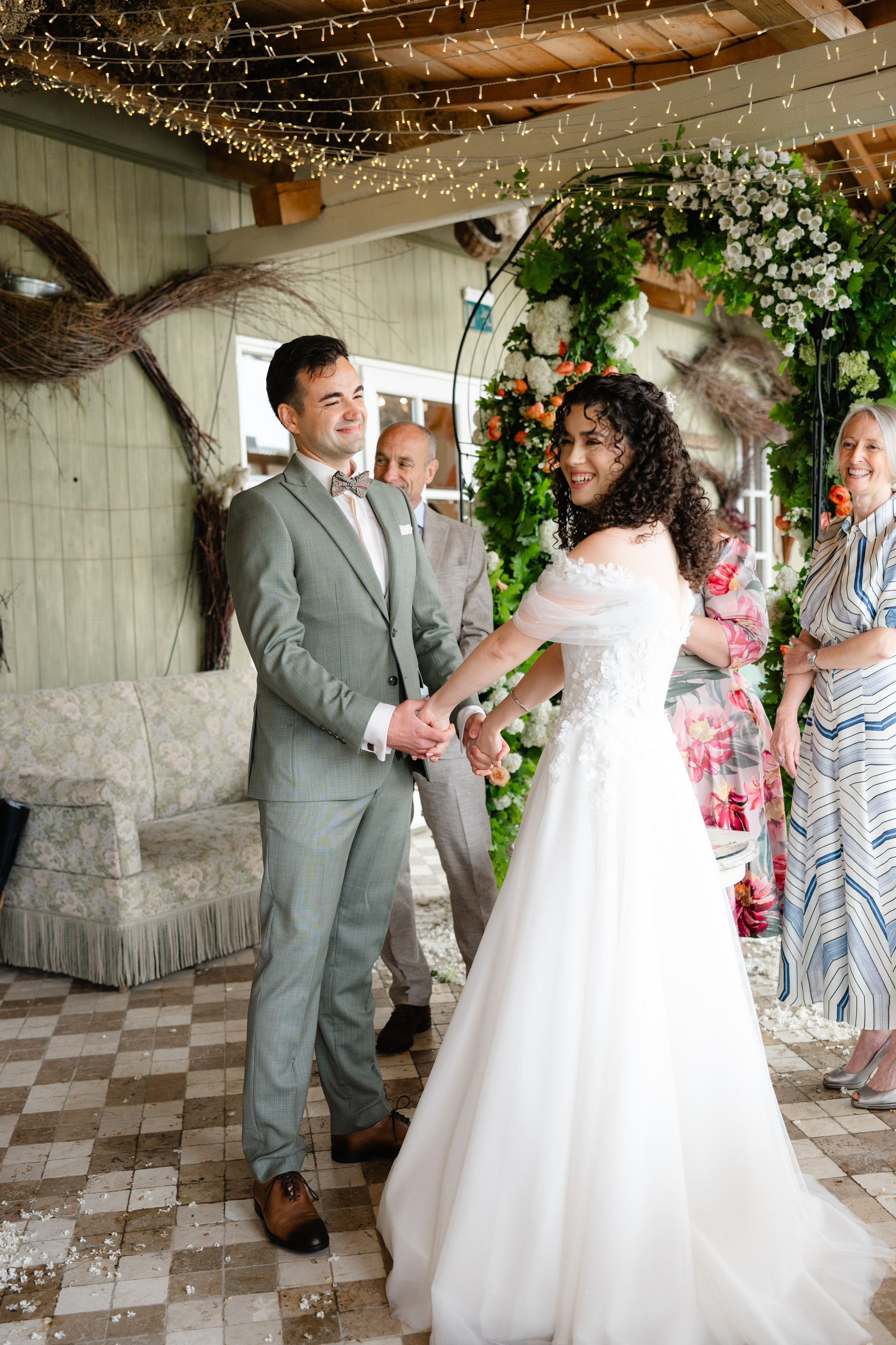Mona + Vlad | Valea Sanzienelor. Proud Vision Weddings | Wedding Photography & Films — Servicii profesionale Foto Video Nunta Iasi