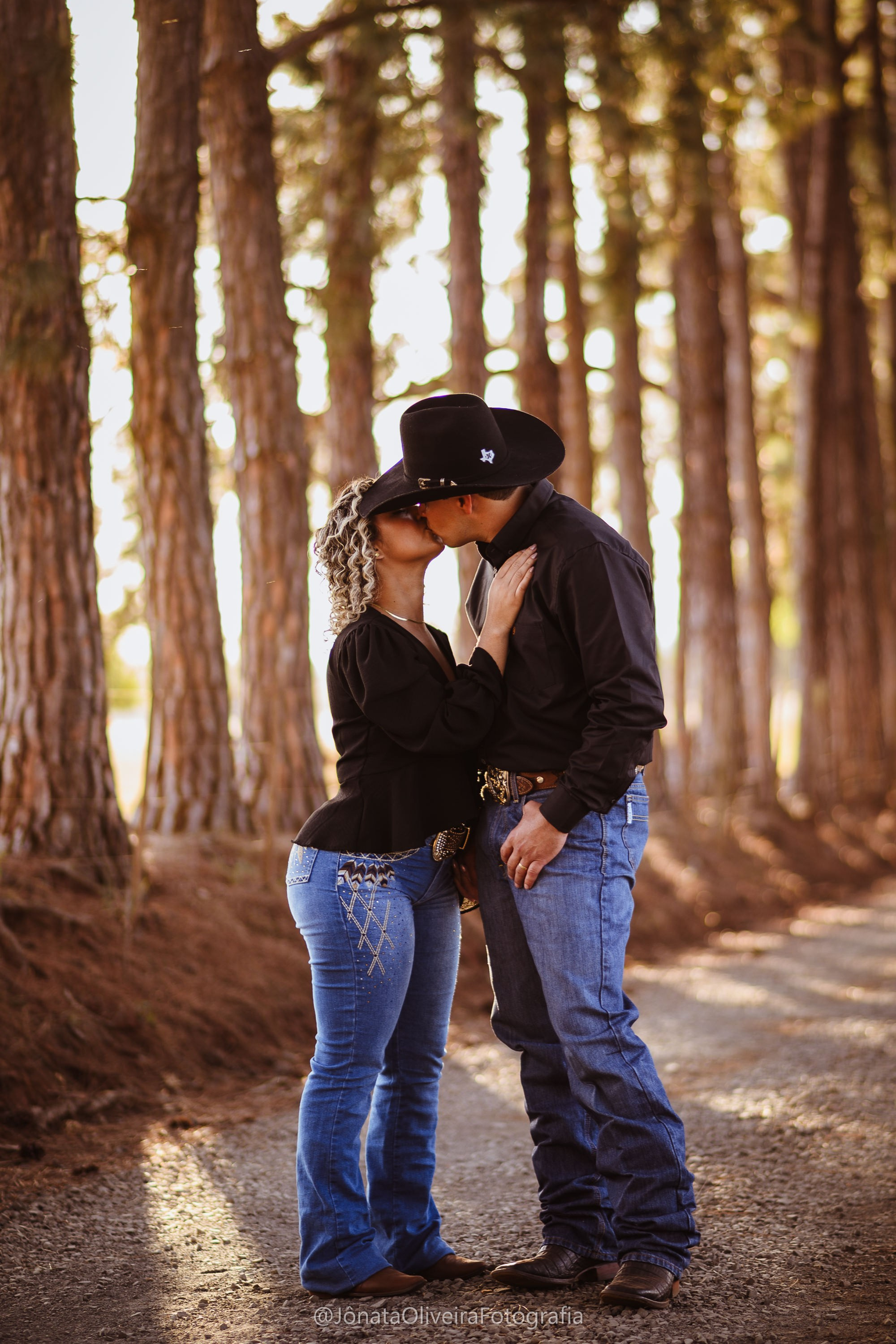 Pre Wedding Luérica e Vinicius. Fotografia de casamentos e ensaios em avaré Jônata Oliveira