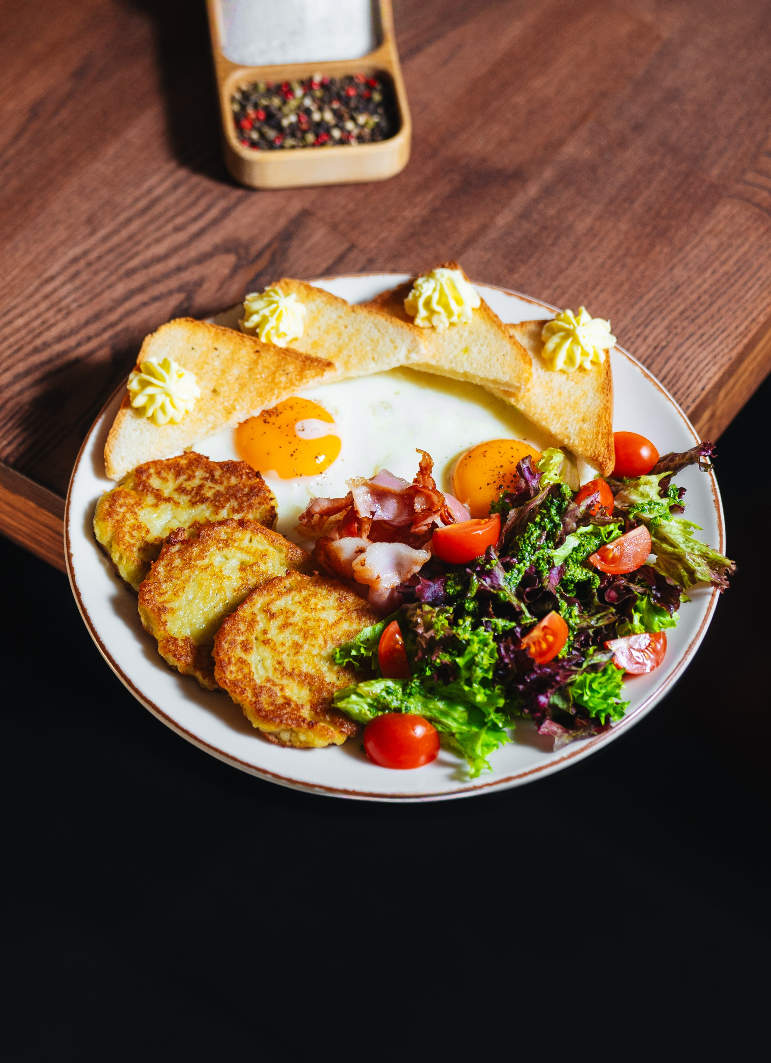 Menu. Harbovskiy Photo