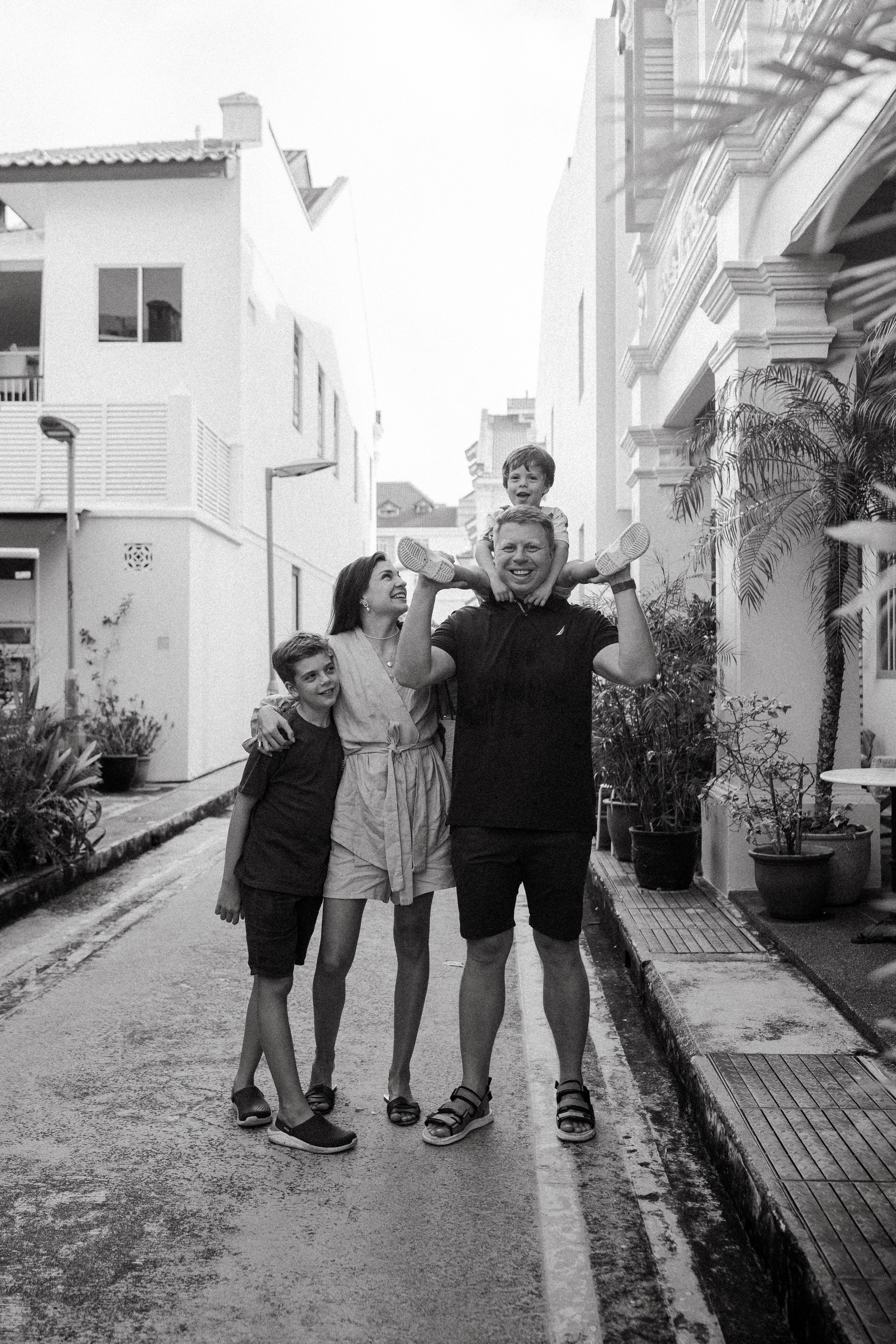 Dasha’s family. Photographer in Singapore Kate Bird