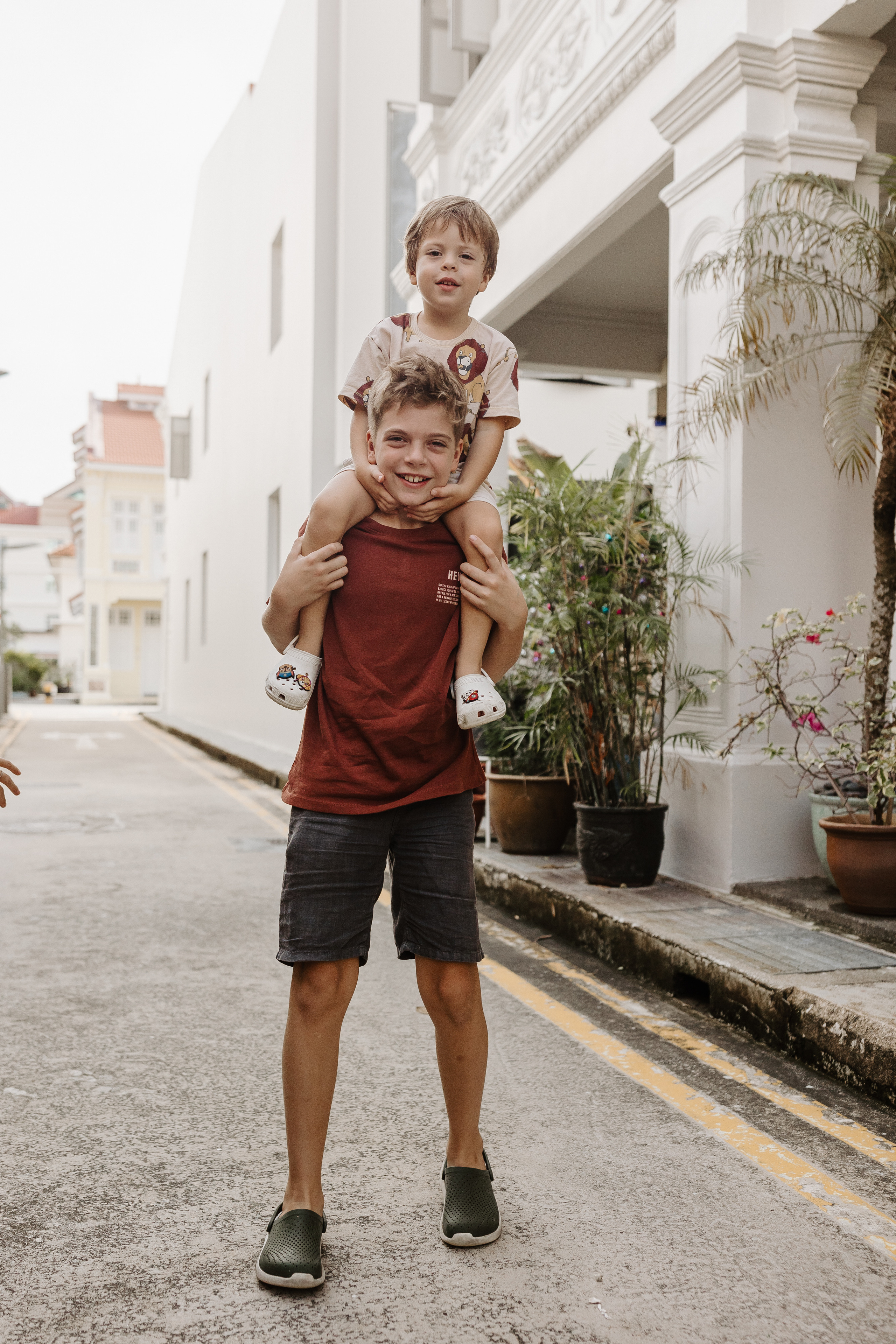 Dasha’s family. Photographer in Singapore Kate Bird