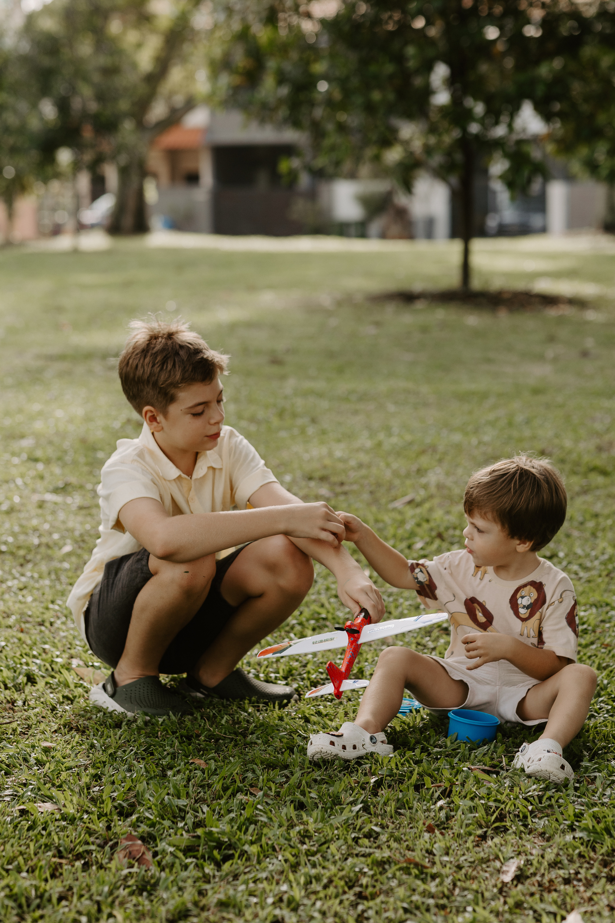 Dasha’s family. Photographer in Singapore Kate Bird