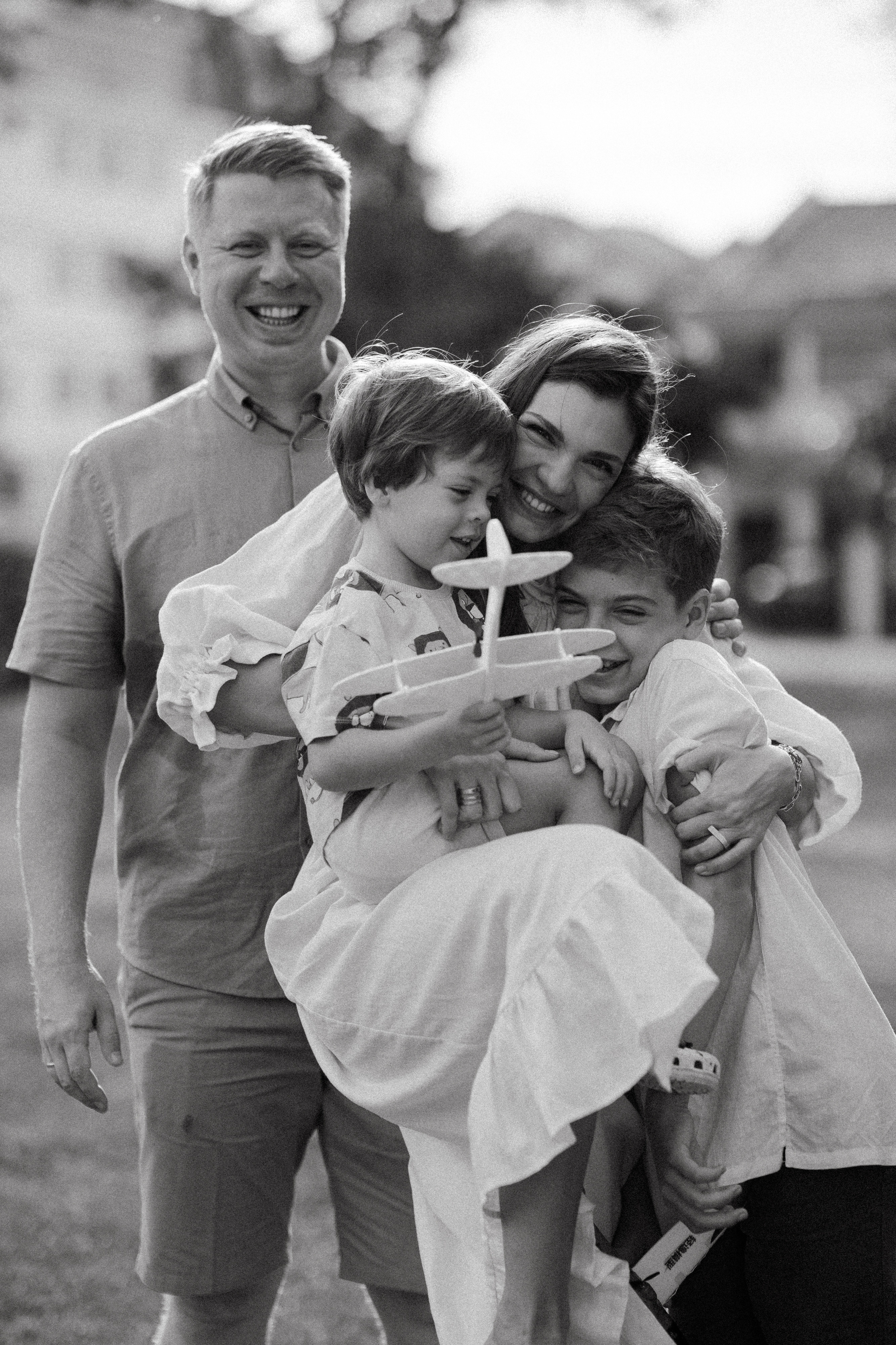 Dasha’s family. Photographer in Singapore Kate Bird